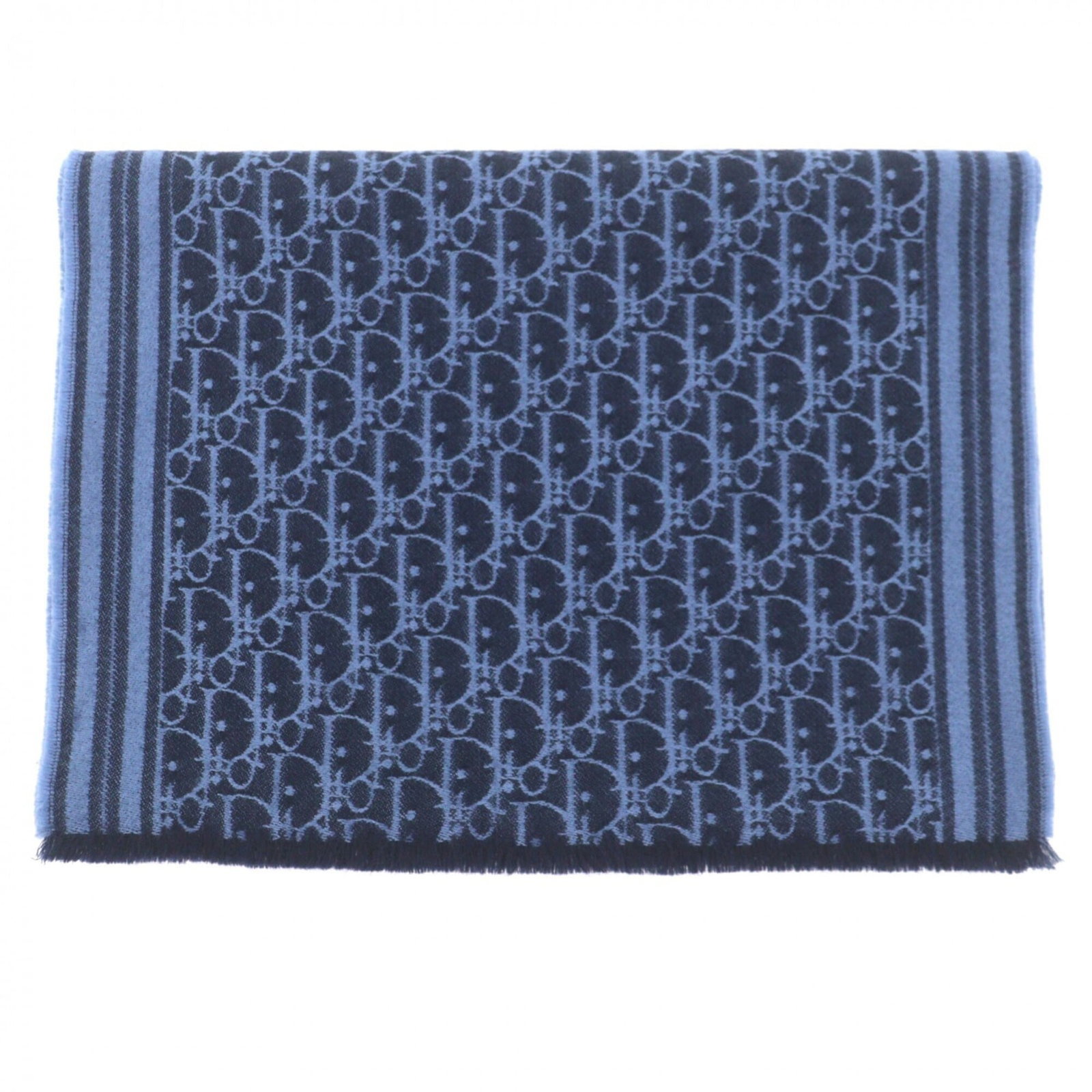 Dior Homme Stole Cashmere: Dior Homme Stole Cashmere Experience the epitome of luxury with this stunning Dior Homme stole cashmere, crafted from the finest blue material that exudes sophistication and elegance. With its generou