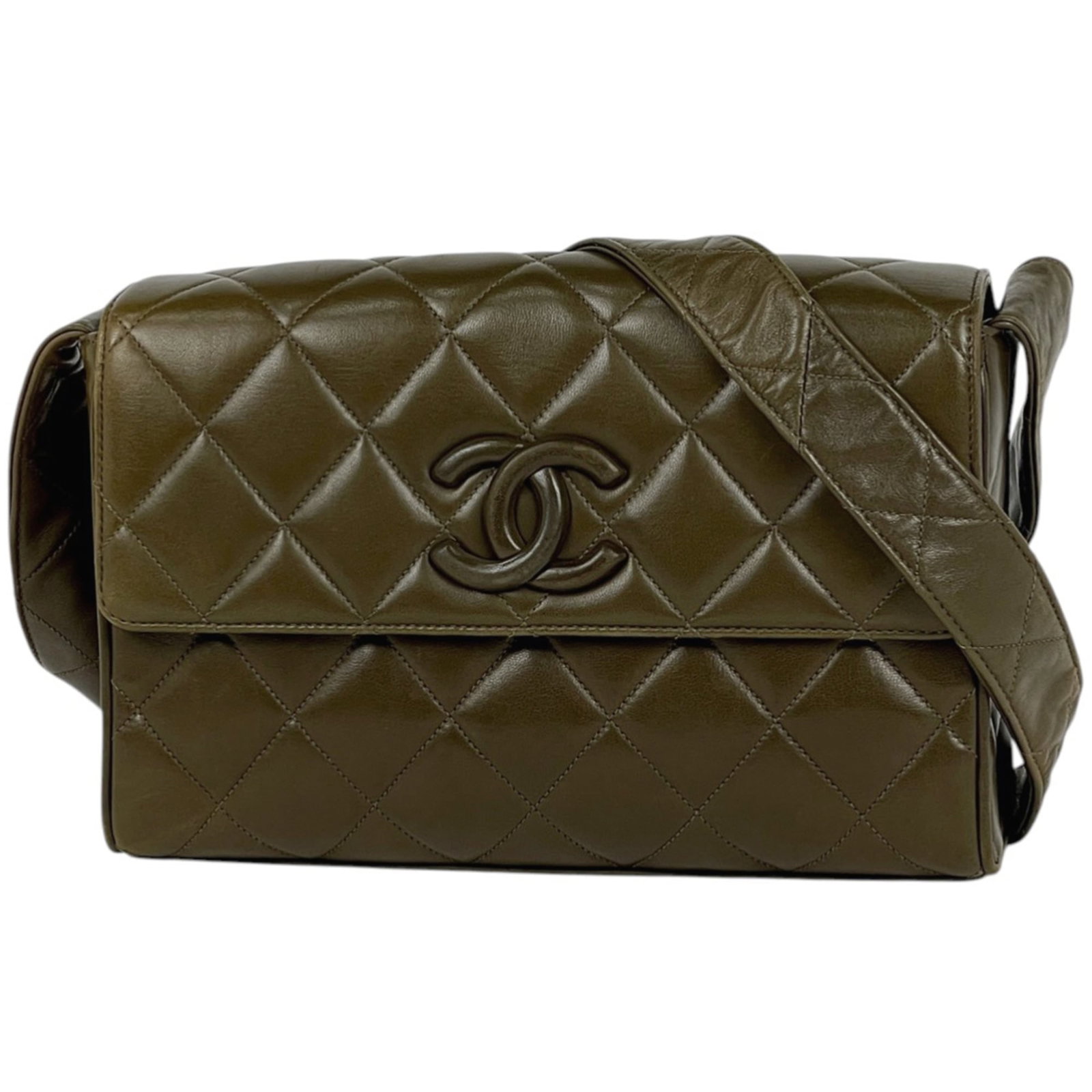 Chanel Leather Shoulder Bag: Chanel Leather Shoulder Bag A pre-owned Chanel leather shoulder bag in khaki, offering a timeless and sophisticated look with its classic design and high-quality material. With its spacious interior