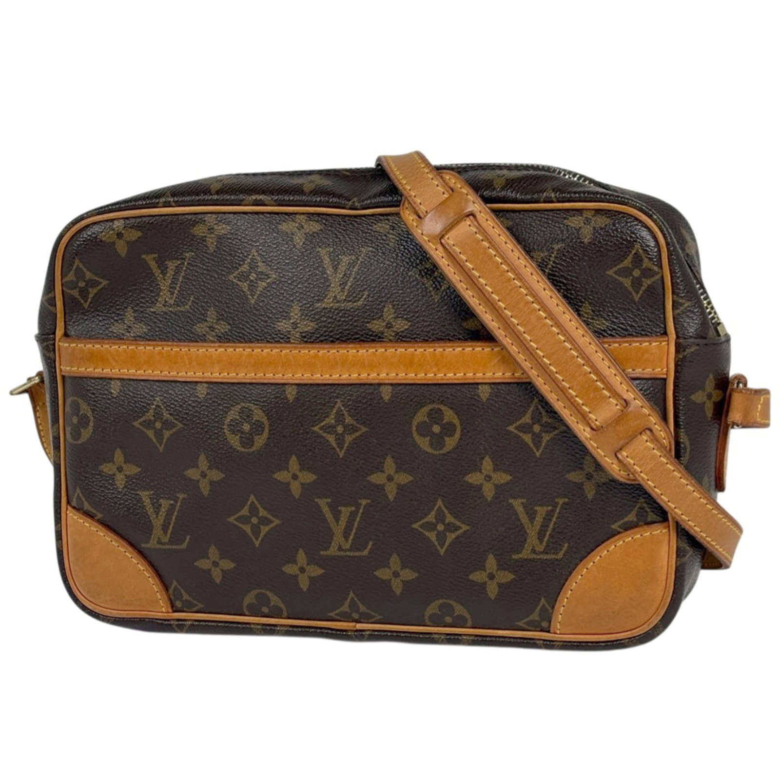 Louis Vuitton is a monogram bag.: Louis Vuitton is a monogram bag. A timeless piece from the iconic Louis Vuitton, this monogram shoulder bag boasts the signature brown color and classic design that exudes elegance. With its spacious