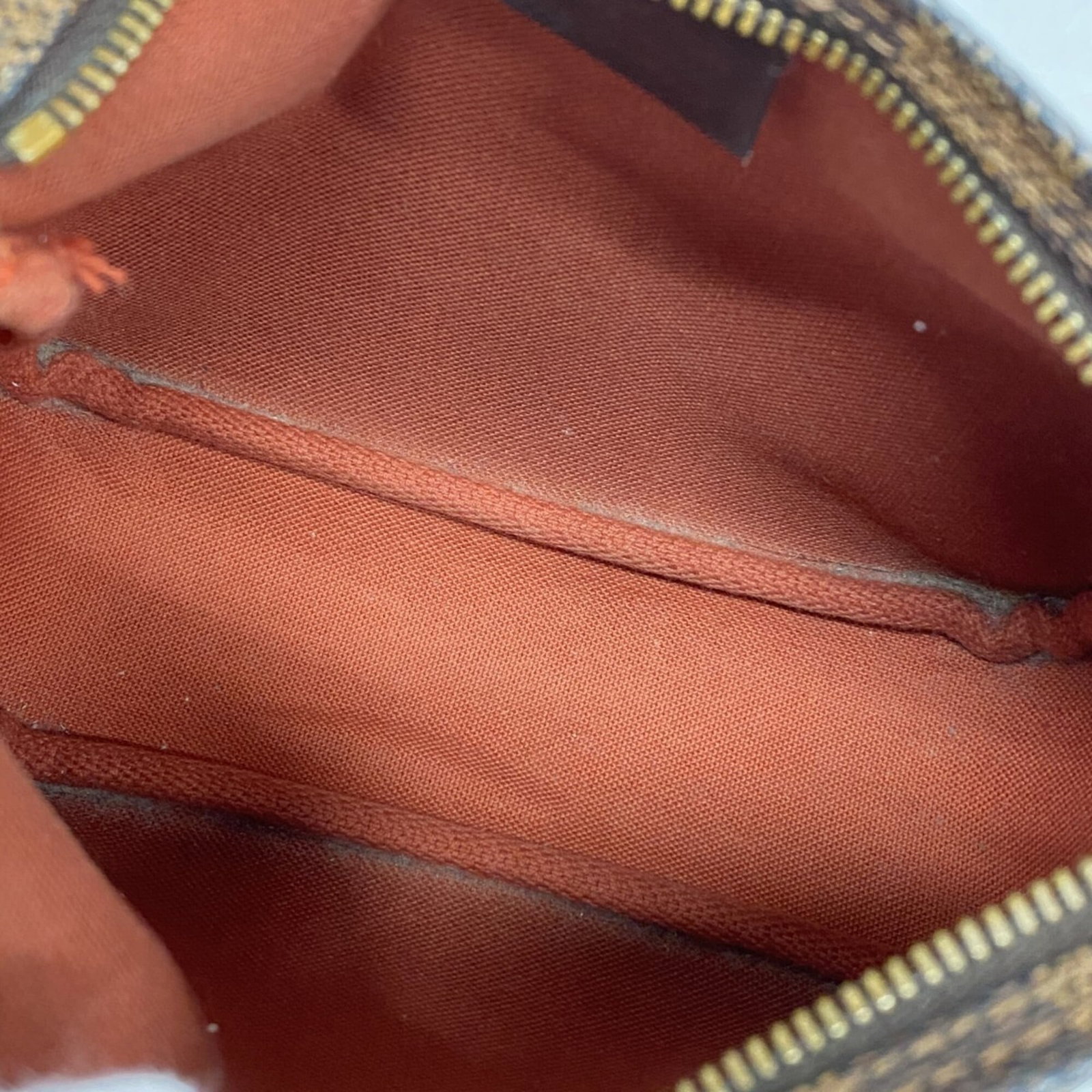 Louis Vuitton pouch - 4