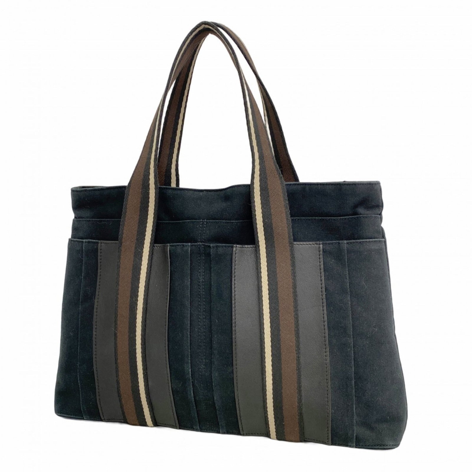 Hermes Tote Bag Canvas: Hermes Tote Bag Canvas A pre-owned Hermes tote bag in sleek black canvas, adorned with silver hardware, offers a chic and timeless accessory for everyday use. With its classic design and durable