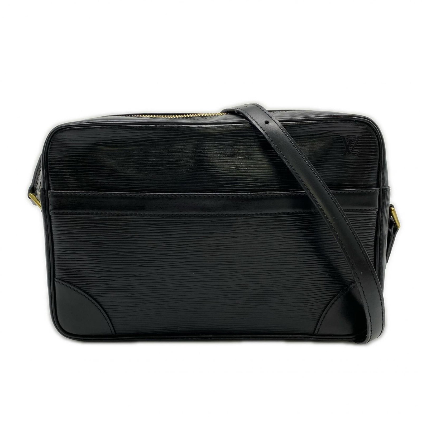 Leather Louis Vuitton Shoulder Bag: Leather Louis Vuitton Shoulder Bag A classic black leather shoulder bag from Louis Vuitton, this timeless piece boasts the iconic monogram pattern and premium quality construction that has made LV syn