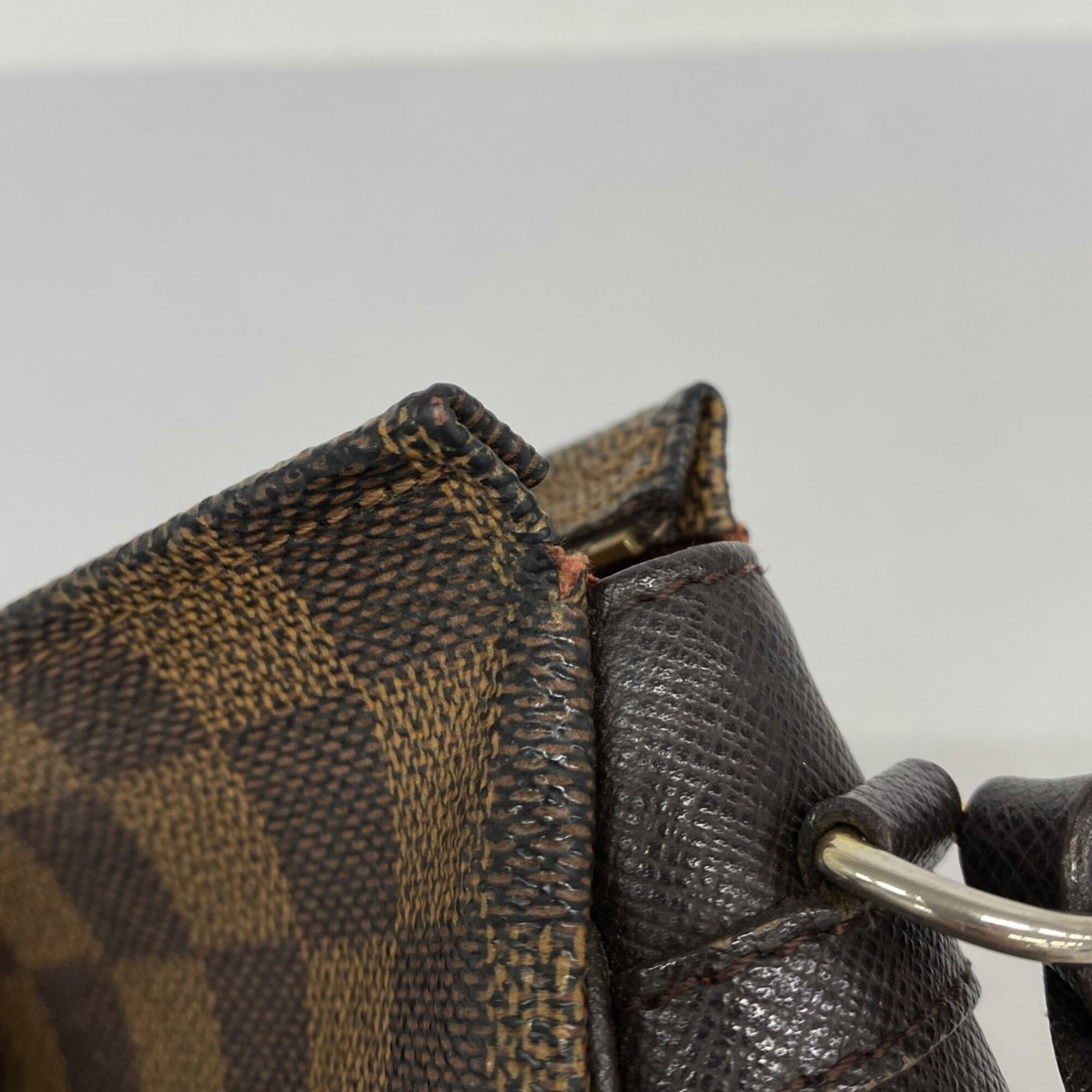 Louis Vuitton pouch - 6