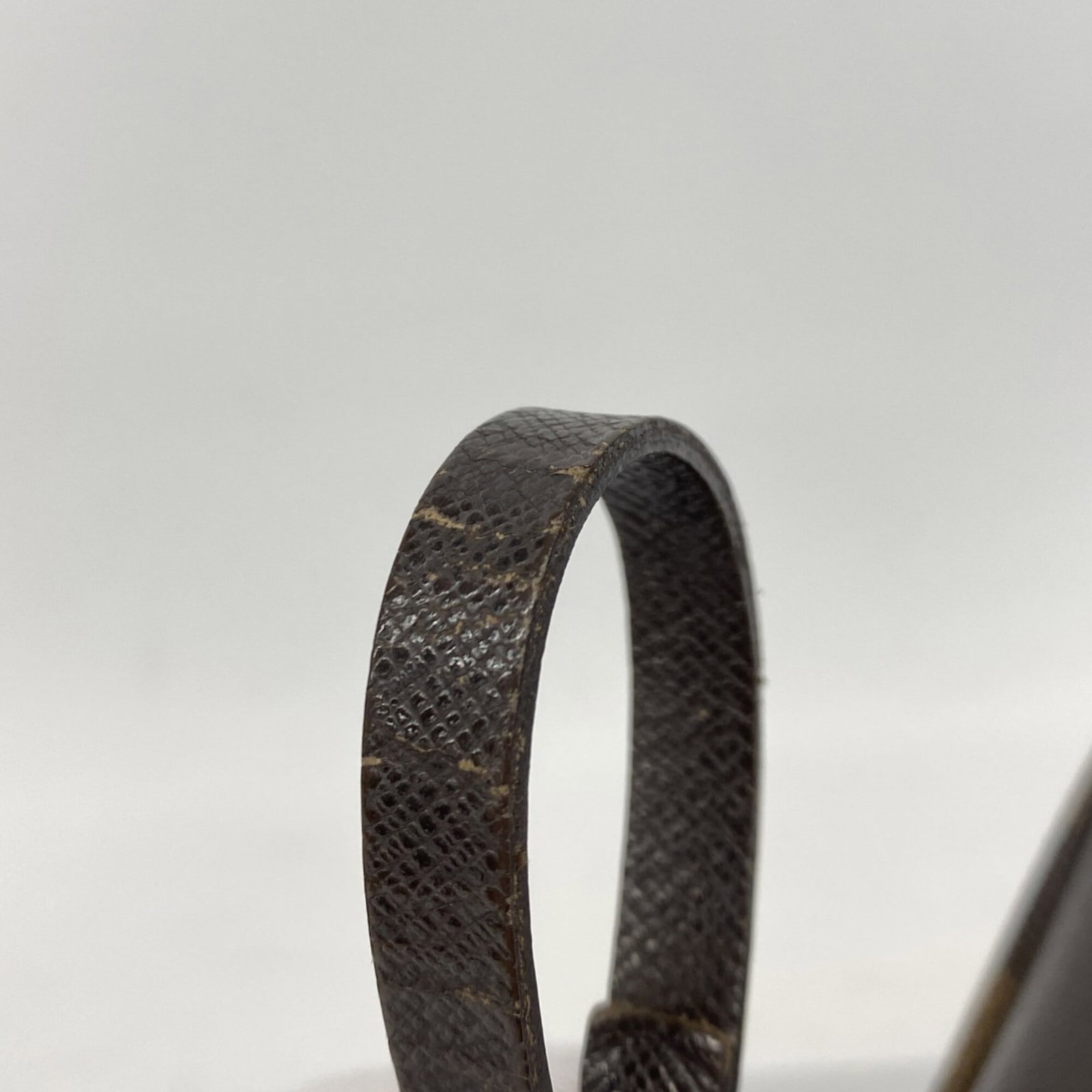 Louis Vuitton pouch - 8