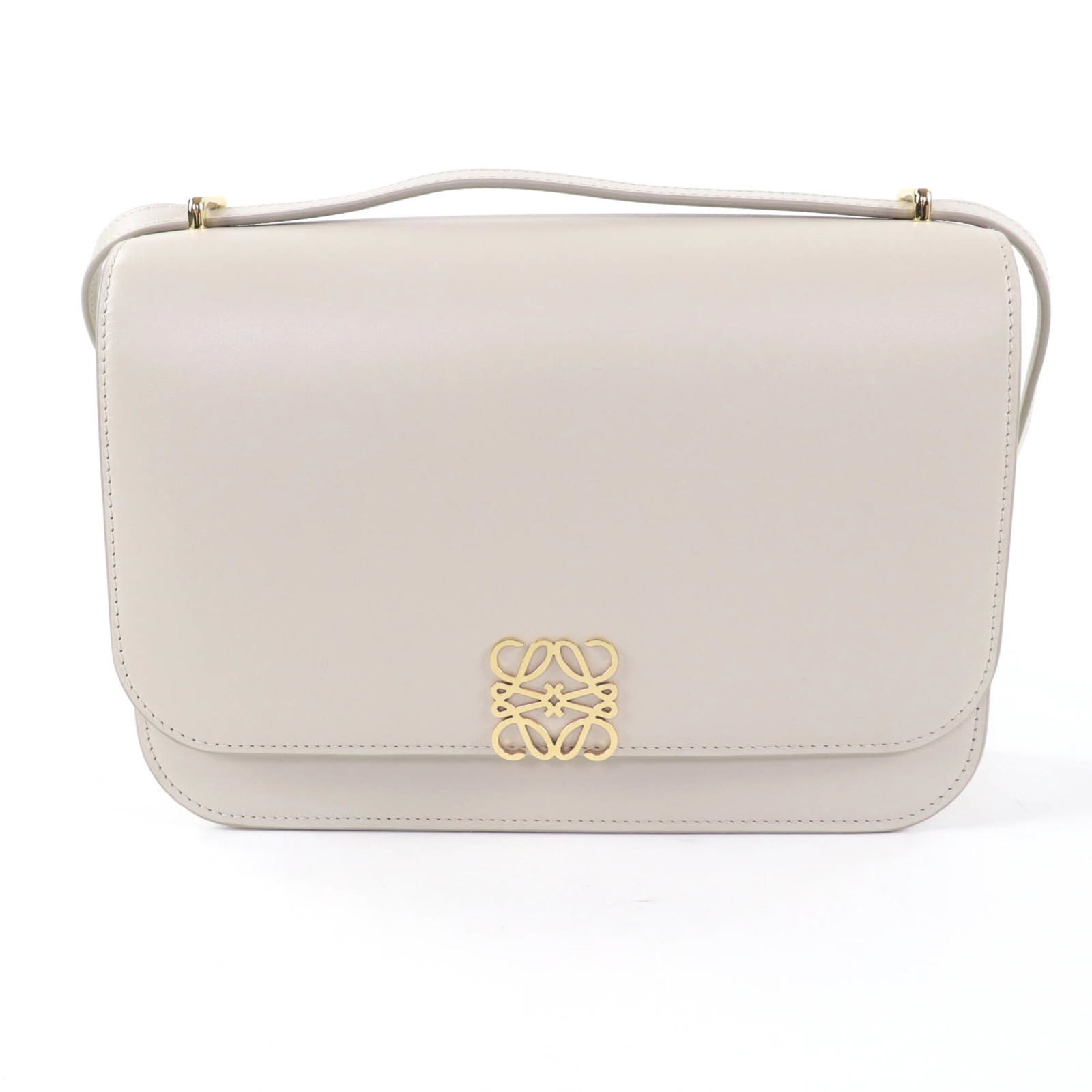 Loewe is a leather shoulder bag. (1 of 13)