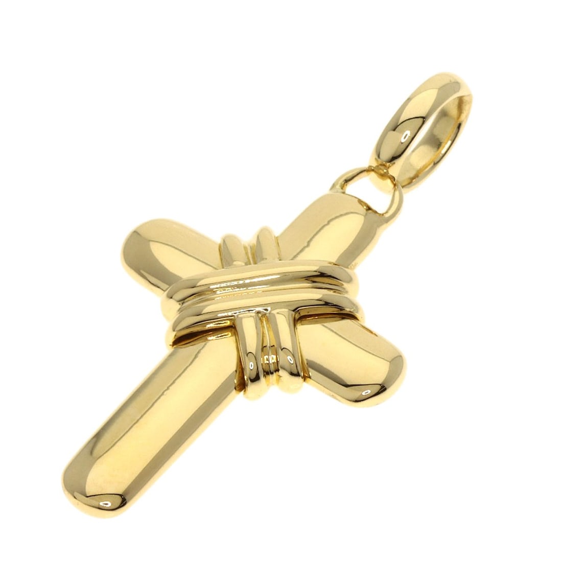 BVLGARI yellow gold Latin cross pendant top K18: BVLGARI yellow gold Latin cross pendant top K18 Elevate your elegance with the BVLGARI yellow gold Latin cross pendant, crafted from exceptional K18 gold for unparalleled durability and luster. This t