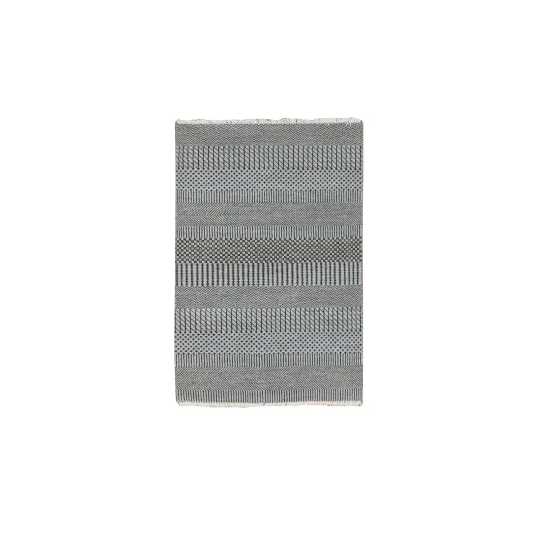 Chrome Gray Dyed 100% Wool Hand Knotted Mat Rug with Grass Design.: Chrome Gray Dyed 100% Wool Hand Knotted Mat Rug with Grass Design. Experience the warmth and texture of 100% wool, expertly dyed to a rich chrome gray hue that adds sophistication to any room. Hand-kn