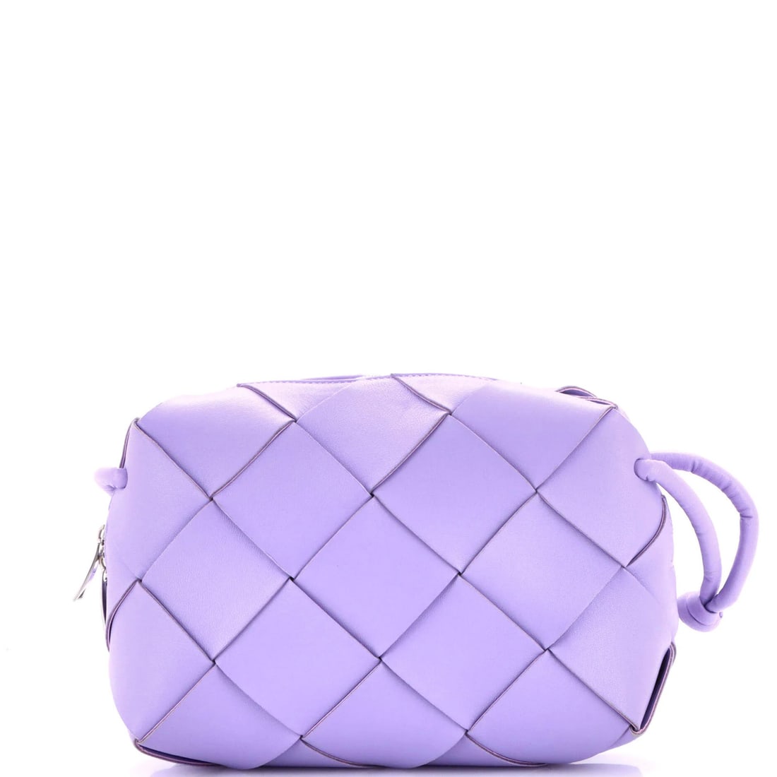 Bottega Veneta Cassette Camera Crossbody Bag Maxi Intrecciato Leather Small: Bottega Veneta Cassette Camera Crossbody Bag Maxi Intrecciato Leather Small Elevate your style with the iconic Bottega Veneta Cassette Camera Crossbody Bag, boasting the signature Intrecciato leather