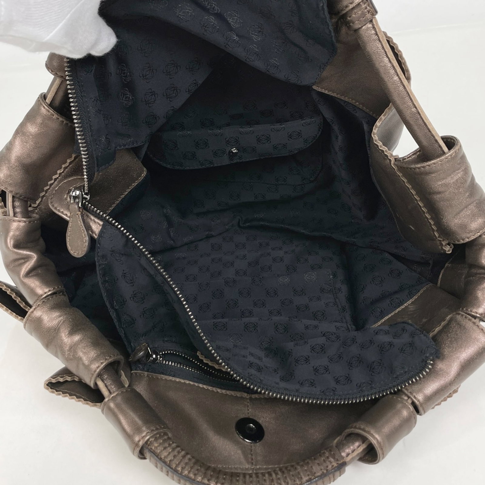 Leather Loewe Handbag - 7