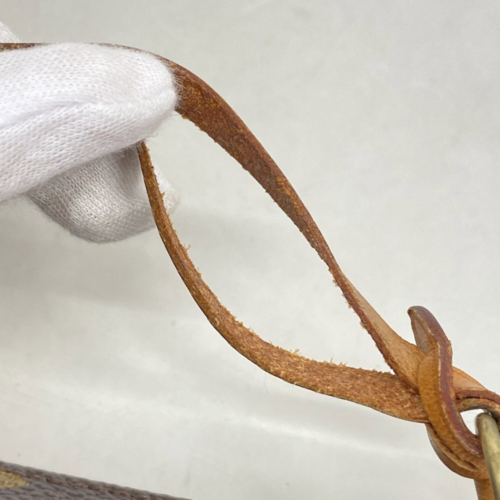 Louis Vuitton pouch - 6