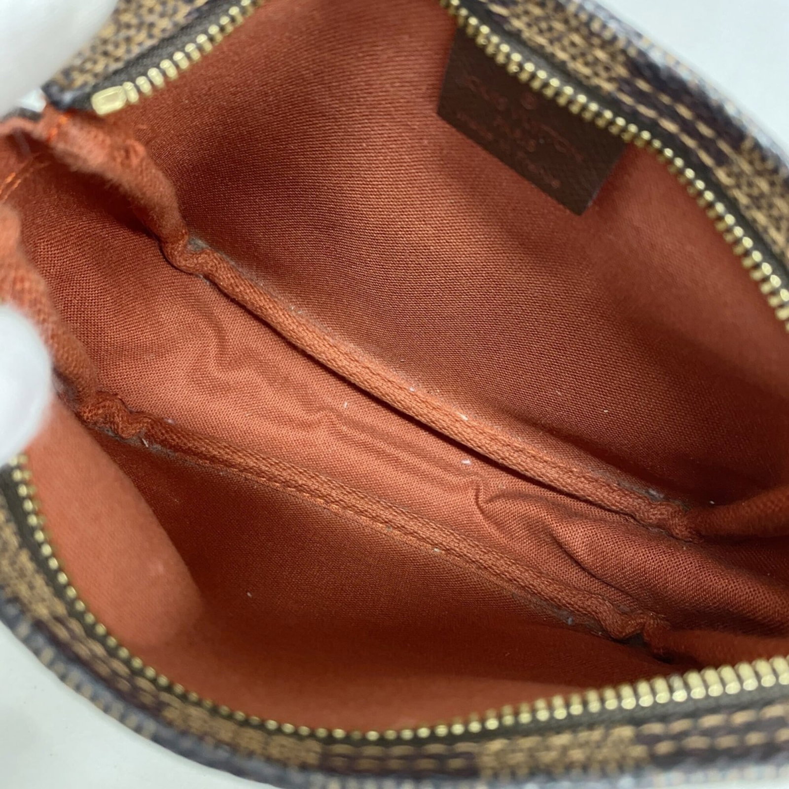 Louis Vuitton pouch - 4