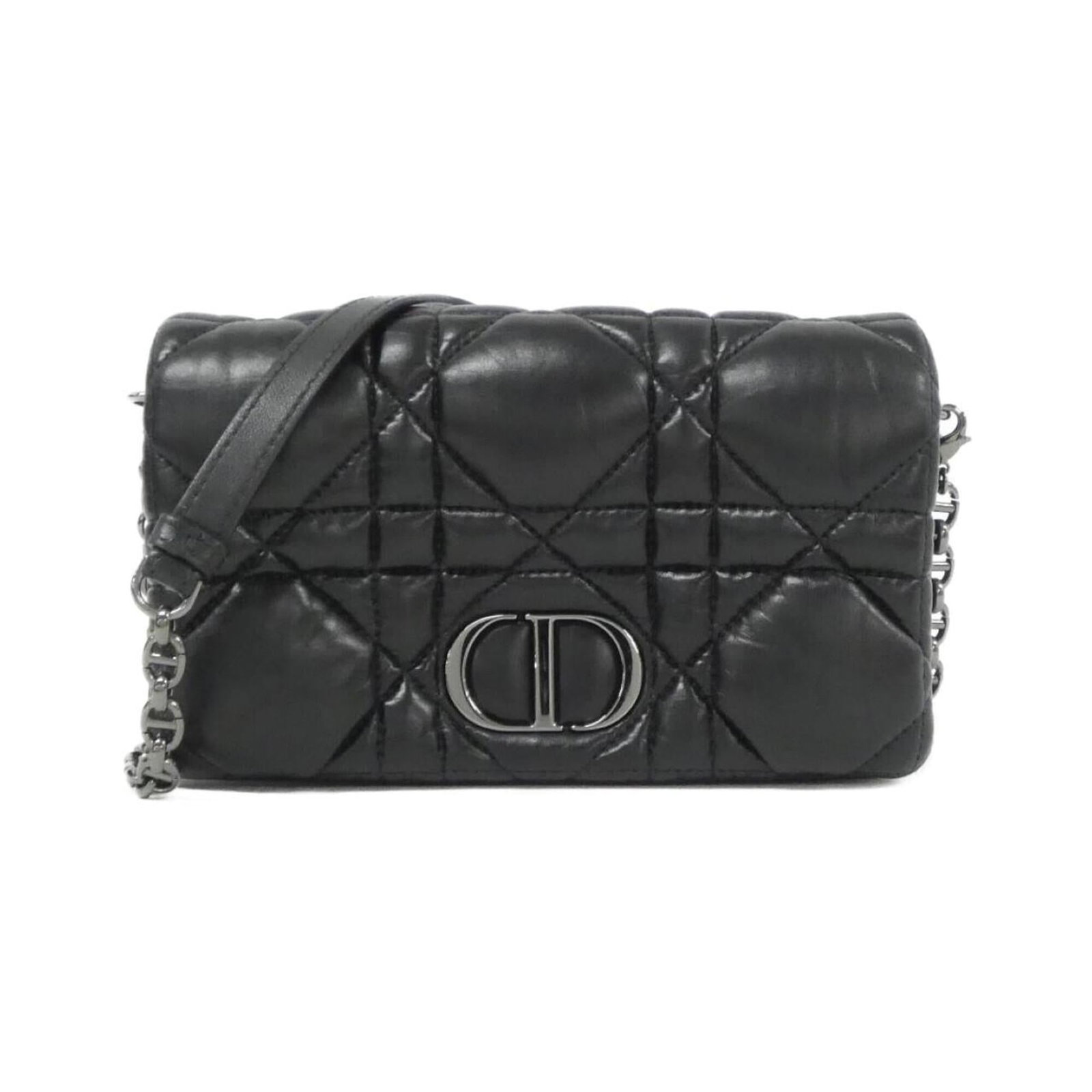 Christian Dior Leather Shoulder Pouch Bag: Christian Dior Leather Shoulder Pouch Bag A timeless piece from the iconic Christian Dior brand, this sleek leather shoulder pouch boasts classic design and premium materials, crafted from rich