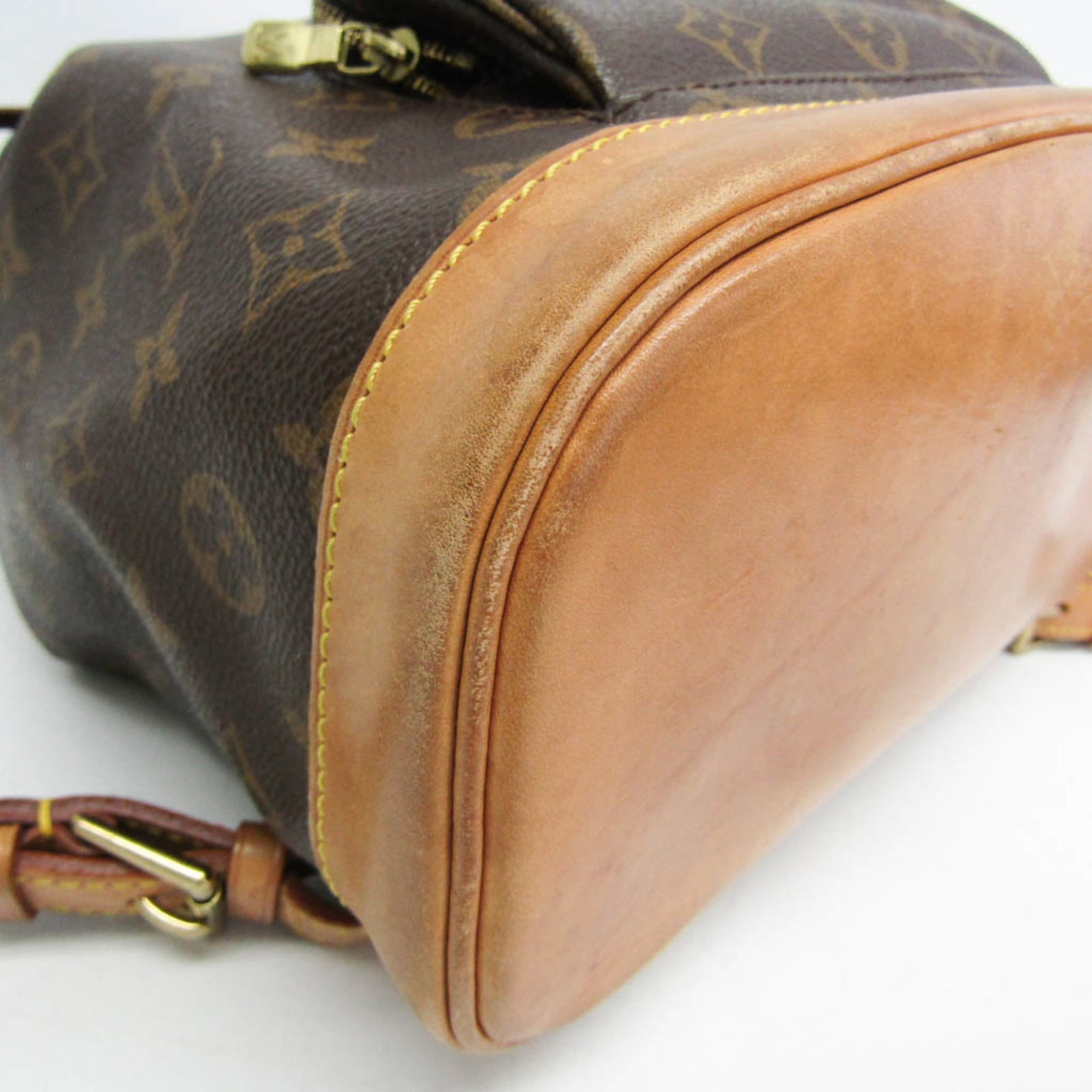 Louis Vuitton is a monogram backpack - 6