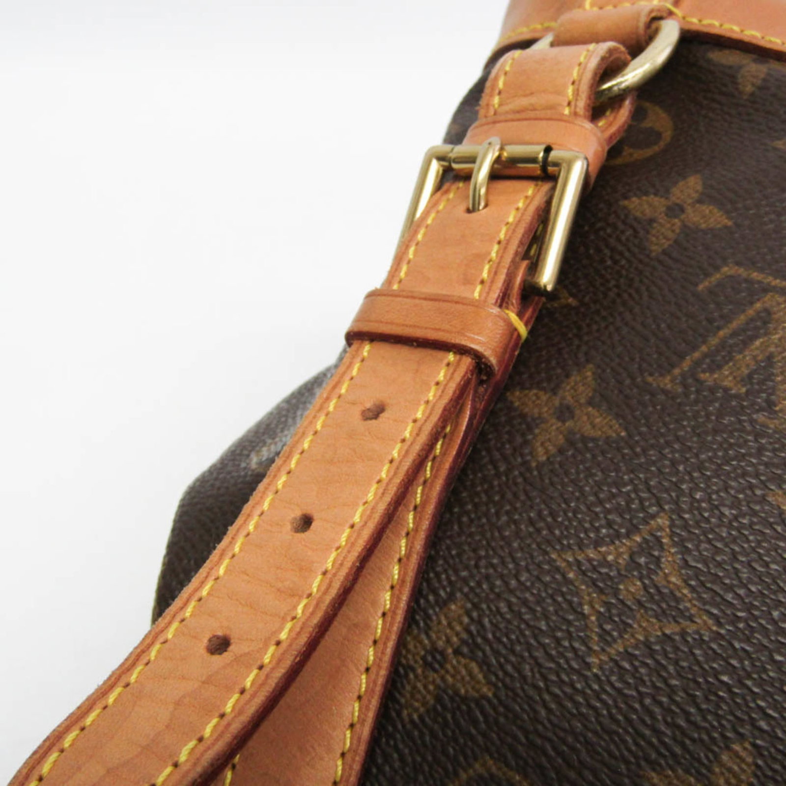 Louis Vuitton is a monogram backpack - 9