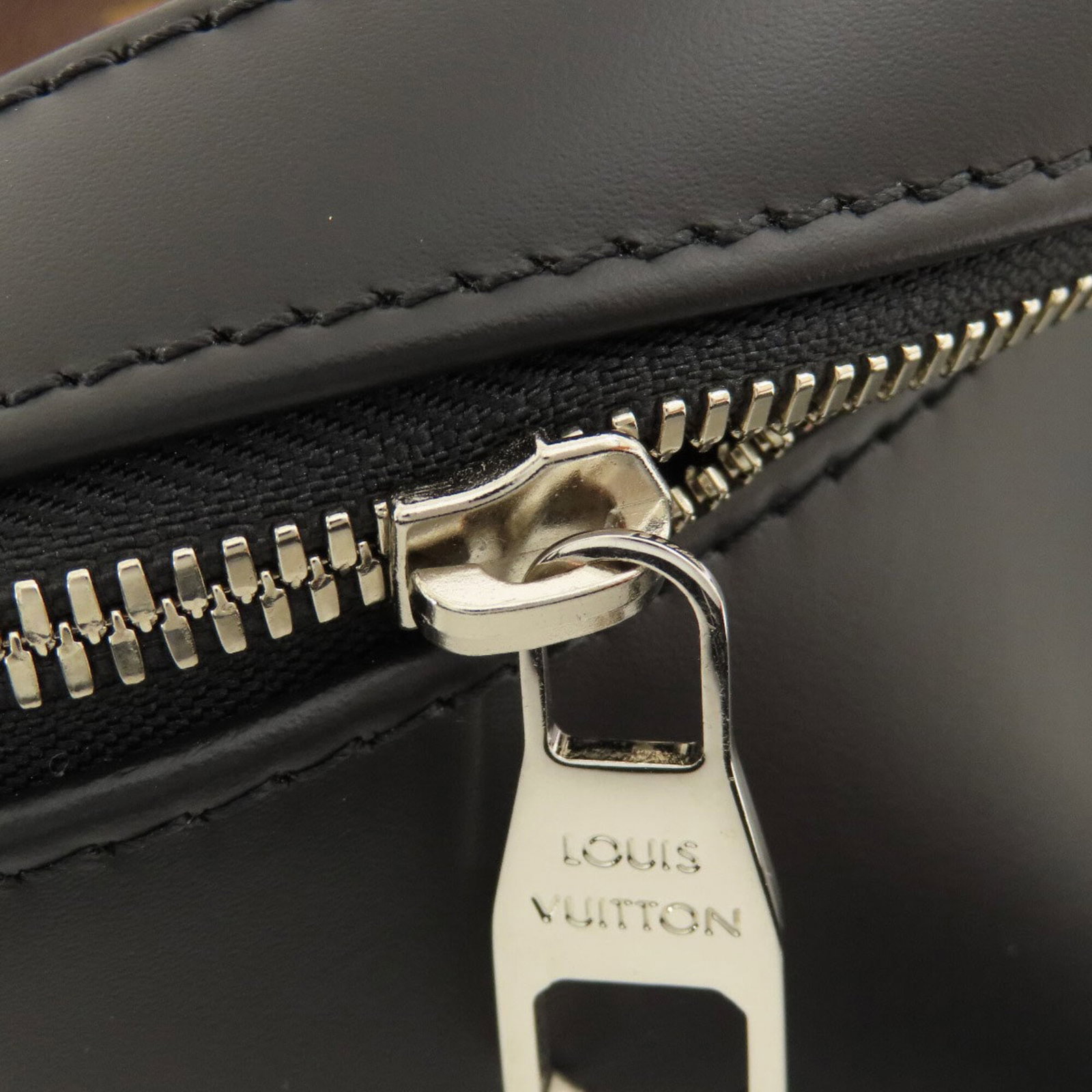 Louis Vuitton monogram canvas backpack - 9