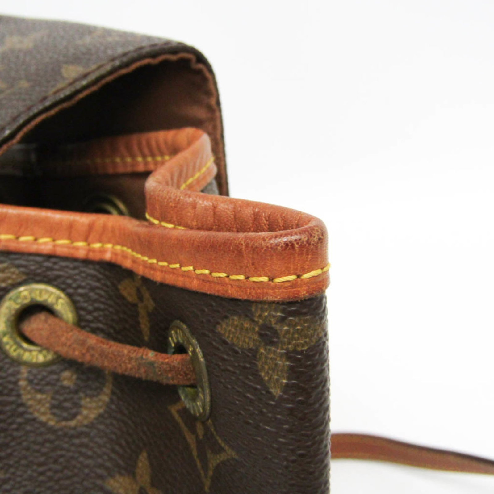 Louis Vuitton is a monogram backpack - 11