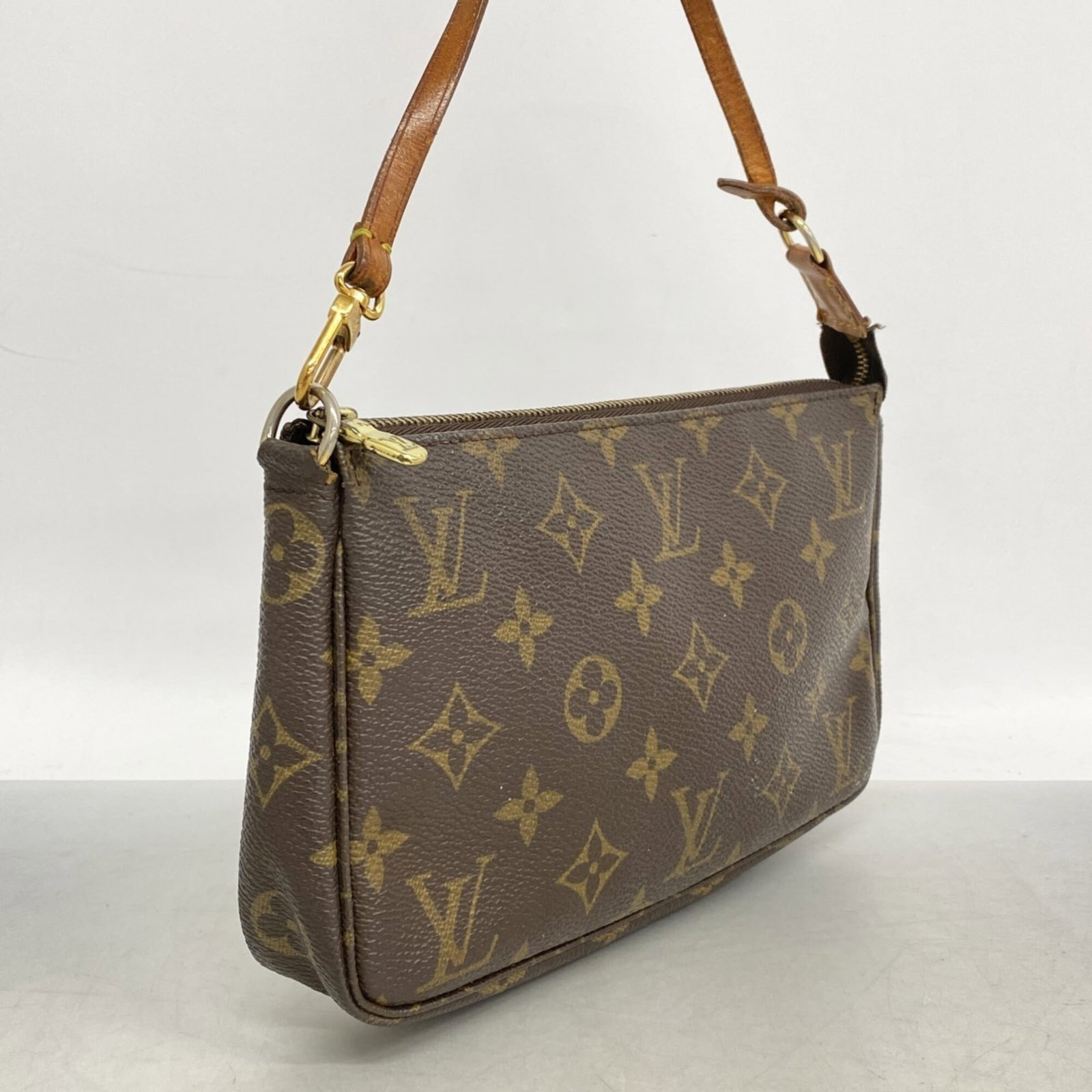 Louis Vuitton pouch - 2