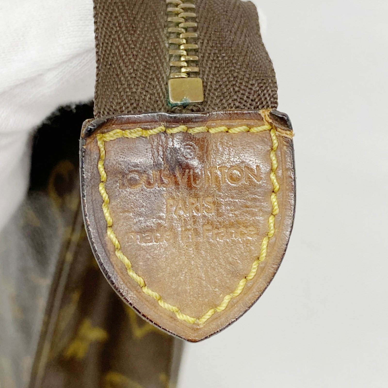 Louis Vuitton pouch - 5