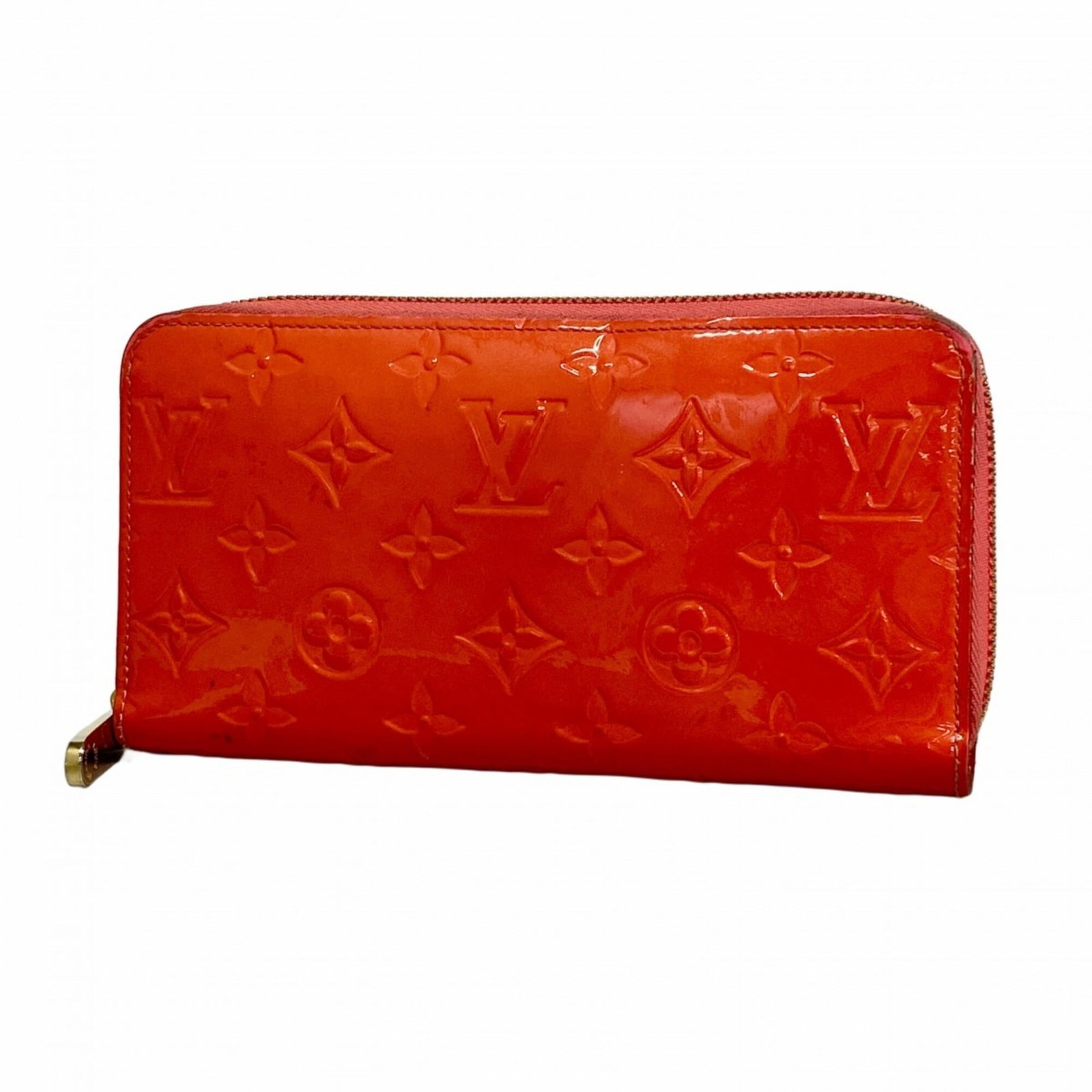 Louis Vuitton Bi Fold Wallet: Louis Vuitton Bi Fold Wallet A stunning Louis Vuitton bi-fold wallet in Rose Litchi, perfect for adding a touch of luxury to your daily essentials. With its classic design and spacious interior, this