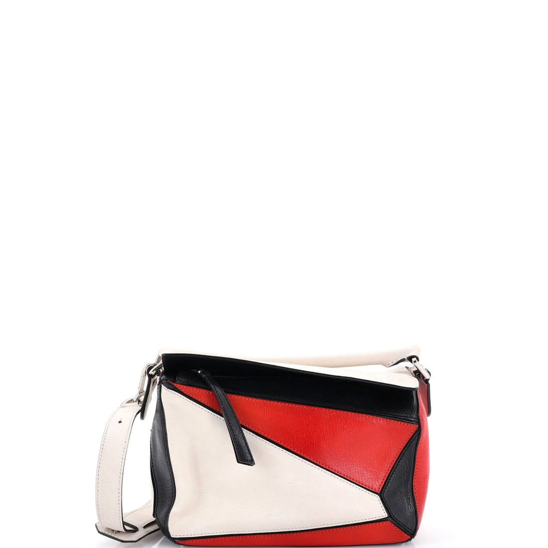 Leather puzzle bag from small Loewe. (1 of 8)