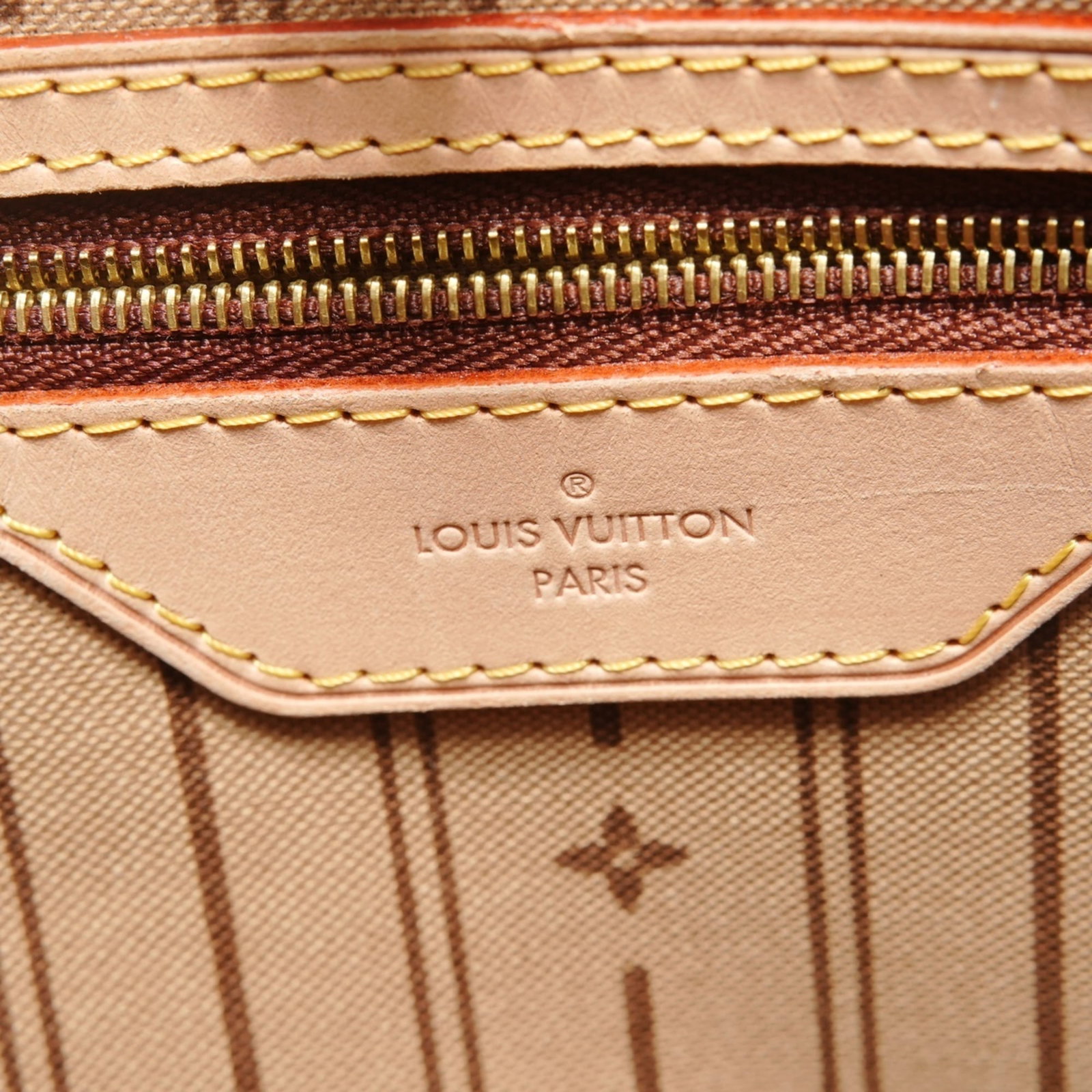 Louis Vuitton is a monogram bag. - 9