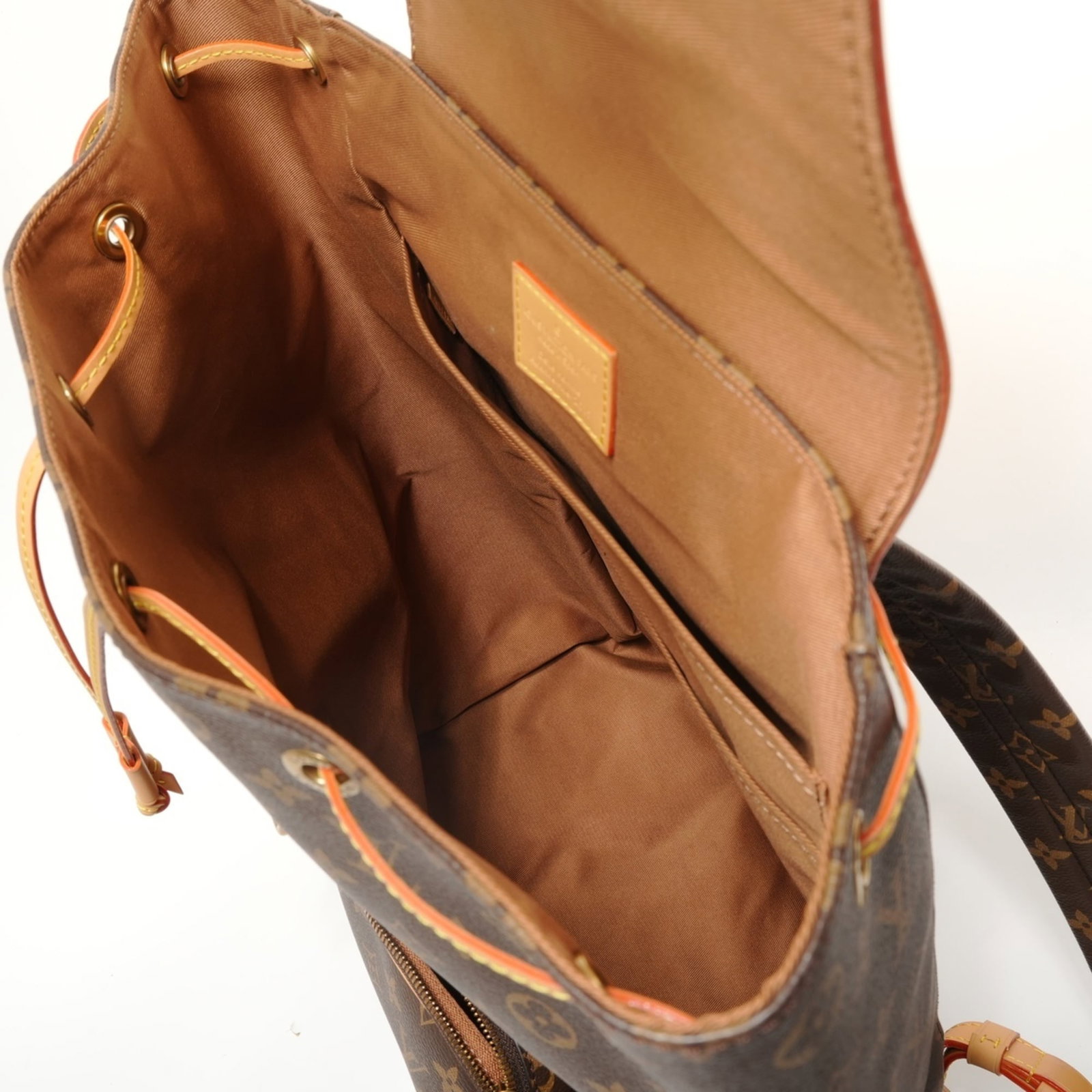 Louis Vuitton is a monogram backpack - 12