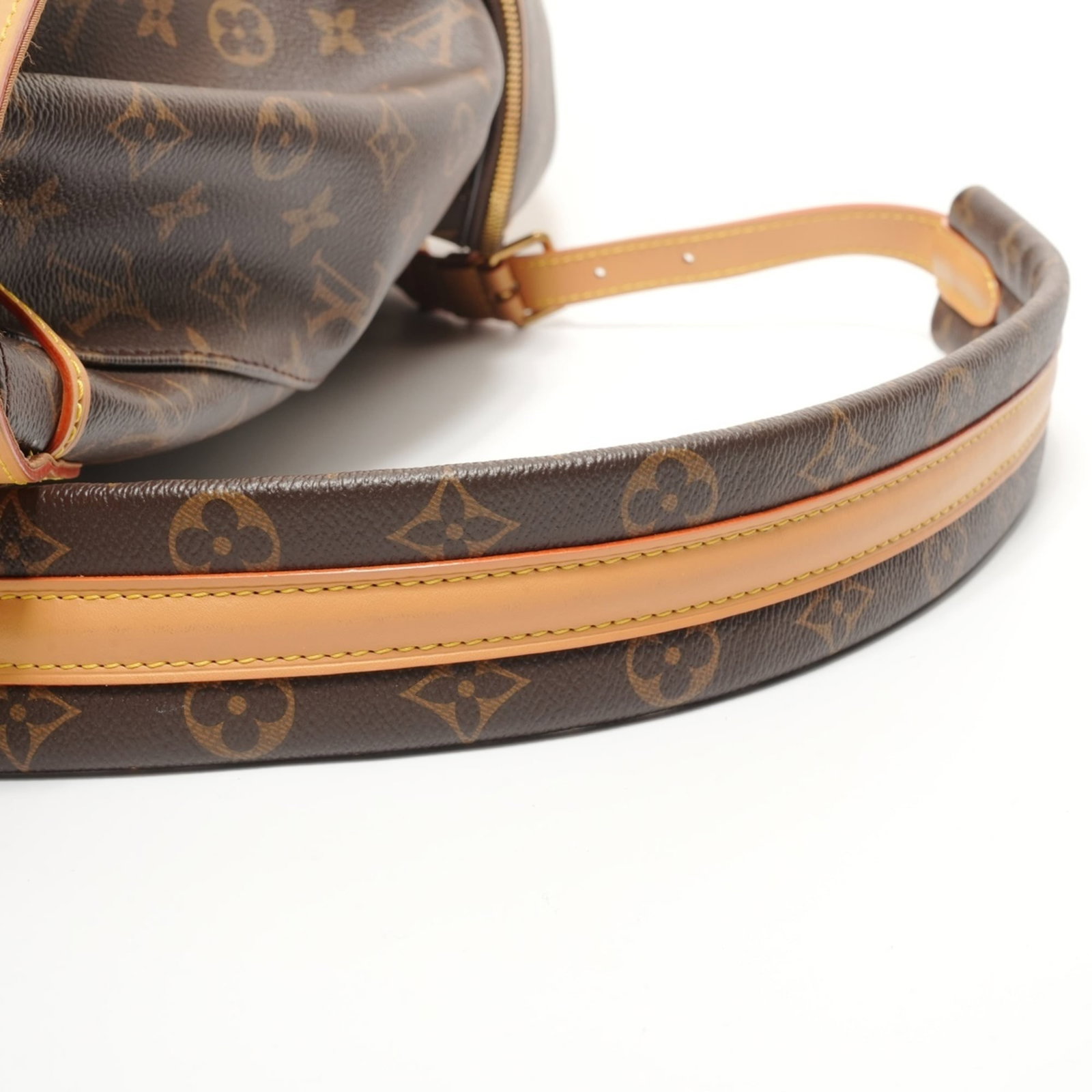Louis Vuitton is a monogram backpack - 14