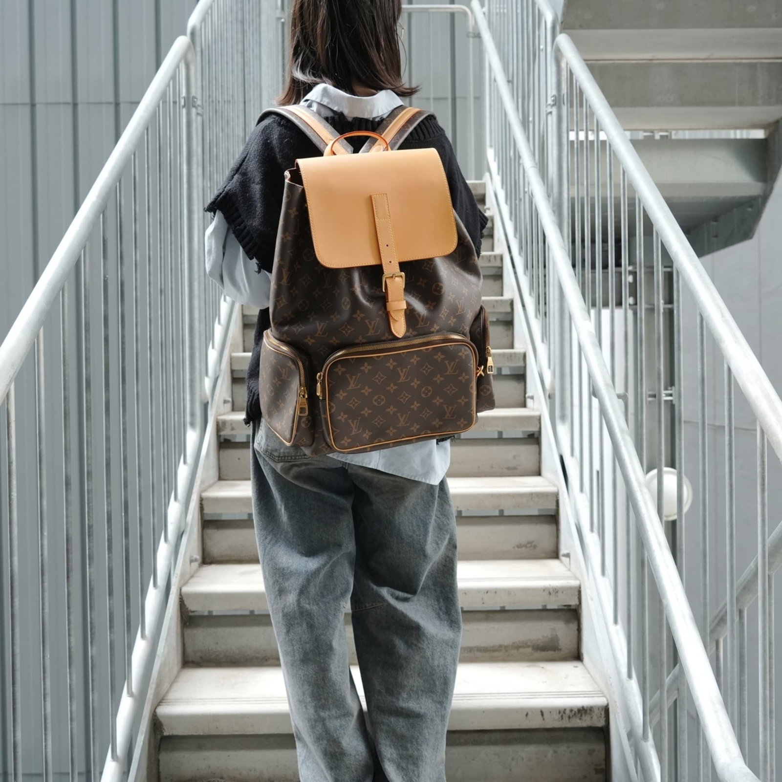 Louis Vuitton is a monogram backpack - 16
