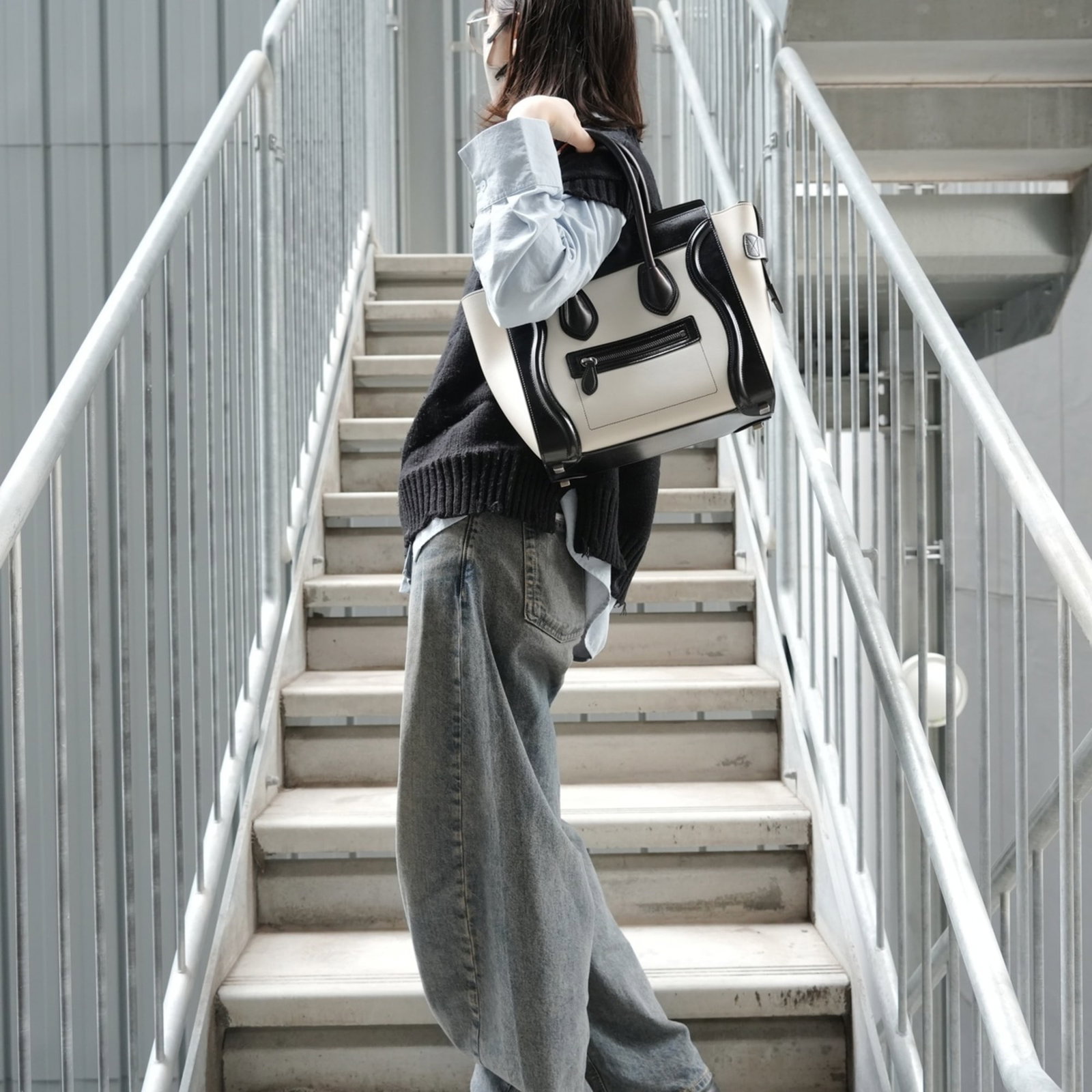 Celine leather handbag - 13