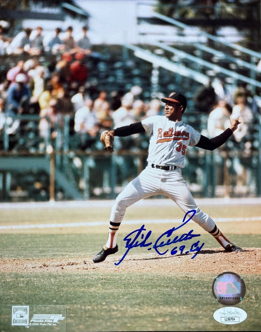 Mike Cueller Autographed 8x10 Baseball Photo (JSA) (1 of 2)