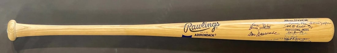 Buck O'Neil Double Duty Radcliffe Autographed Negro League Rawlings Big Stick Ba: Buck O'Neil Double Duty Radcliffe Autographed Negro League Rawlings Big Stick Ba Get ready to step up to the plate with this incredible piece of baseball history, signed by 26 legendary Negro League p