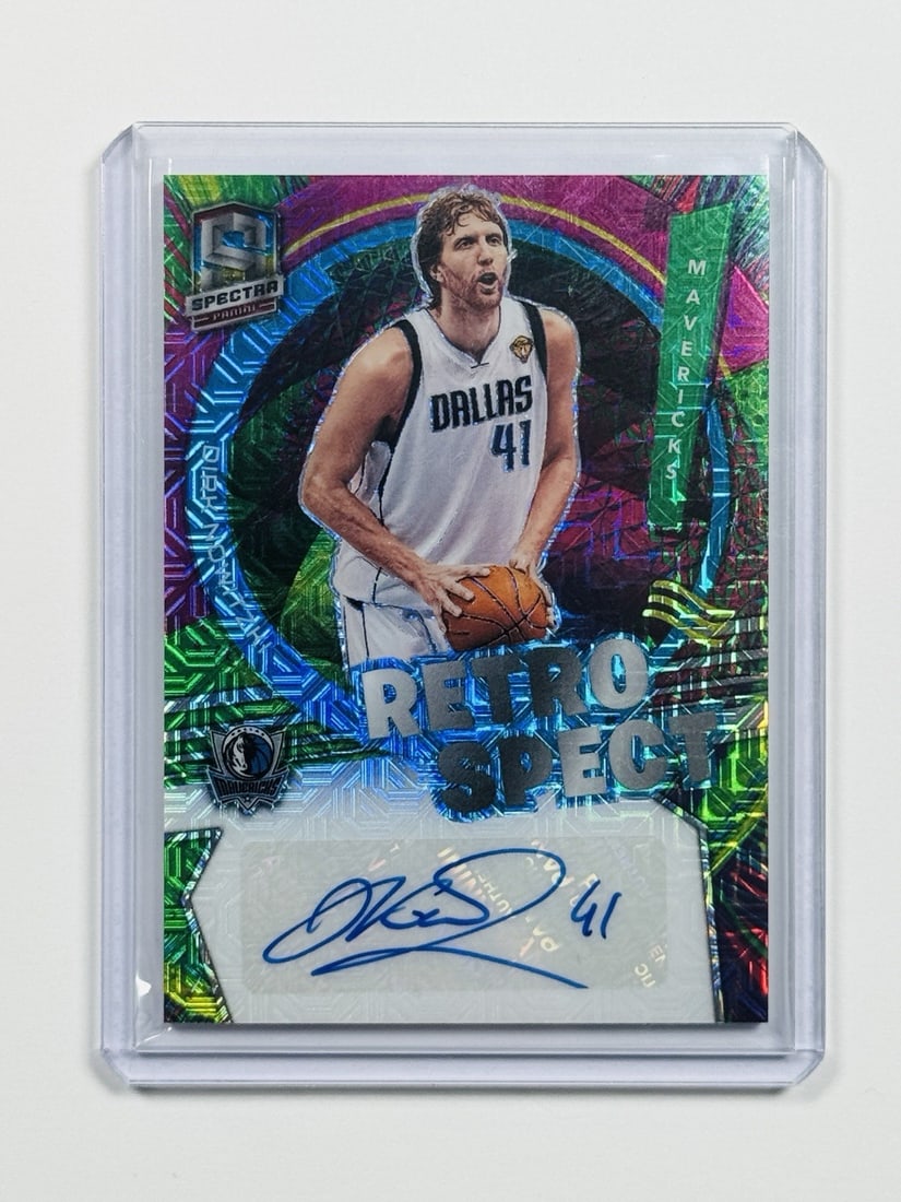 2021-22 PANINI SPECTRA DIRK NOWITZSKI #RSA-DNW RETROSPECT AUTO/ 15 (1 of 2)
