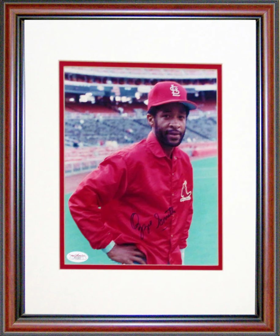 Ozzie Smith Autographed Framed 8x10 Photo (1 of 1)