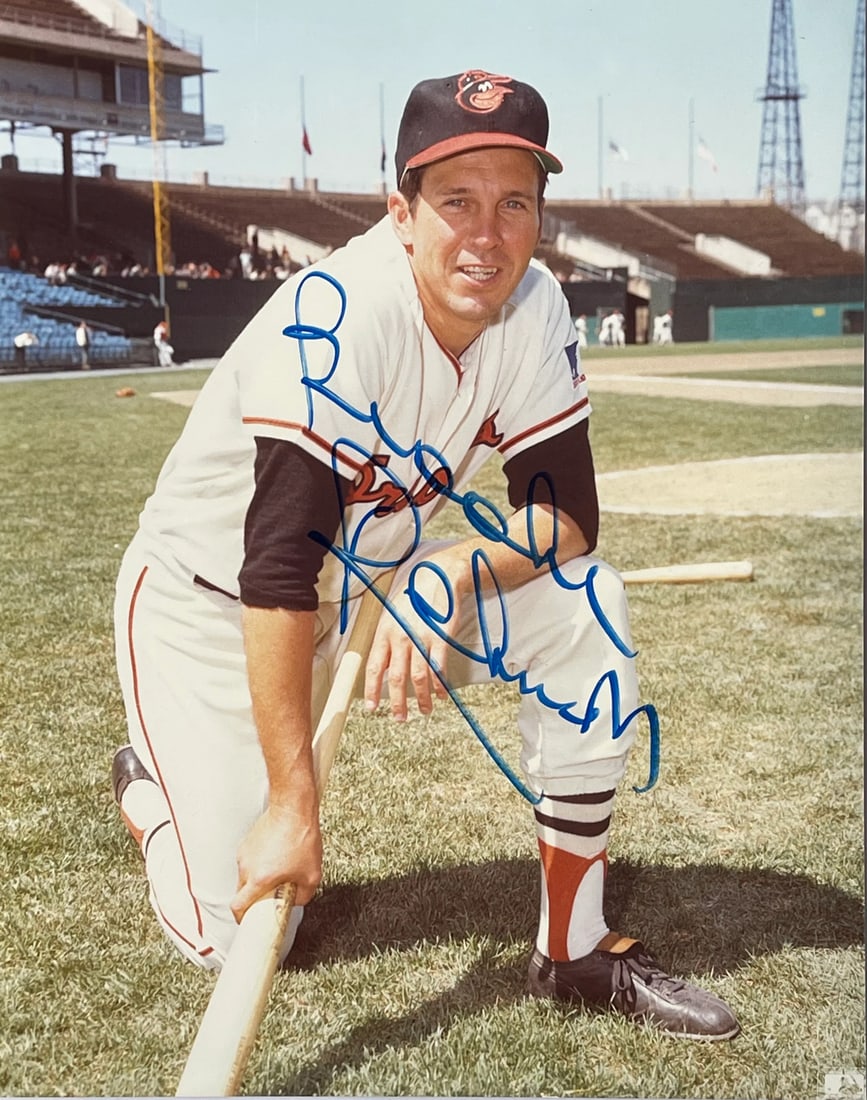 Brooks Robinson Autographed 8x10 Baseball Photo (Beckett) (1 of 1)