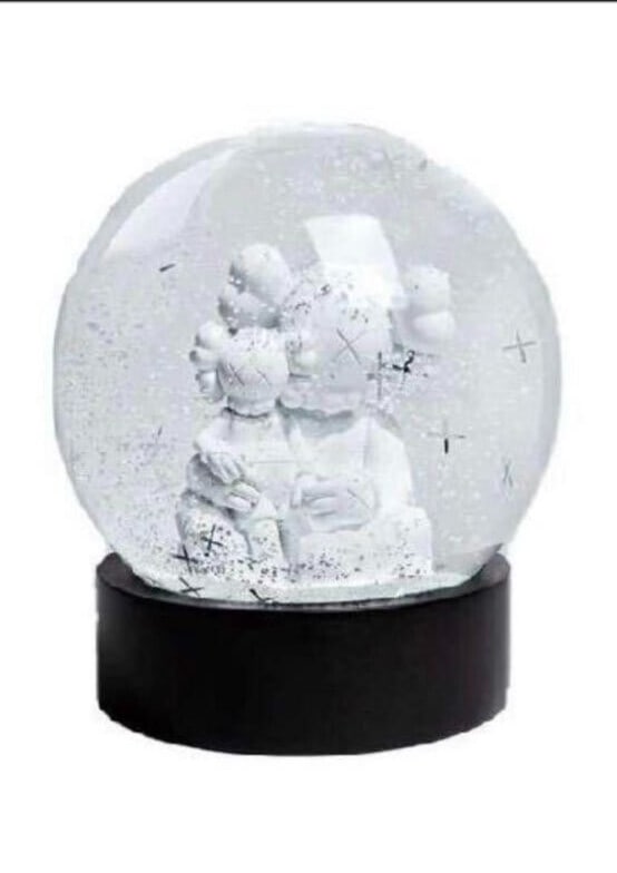 Kaws Holiday Changbai Mountain Snow Globe Limited To 500 New Unused (1 of 7)