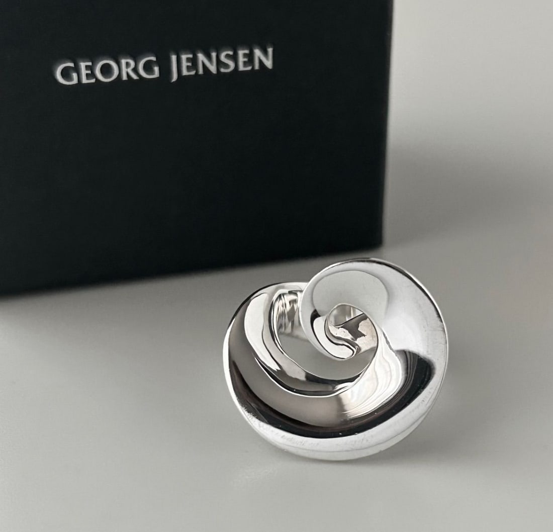 Georg Jensen No.443 Vivianna Torn Mbius Ring US5 Sterling Silver w/ Original Box (1 of 12)