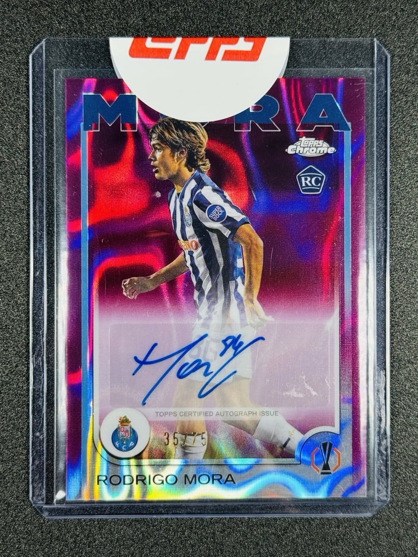 2024-25 TOPPS CHROME UEFA RODRIGO MORA RC MAGENTA LAVA AUTO/ 75 TOPPS SEALED (1 of 2)
