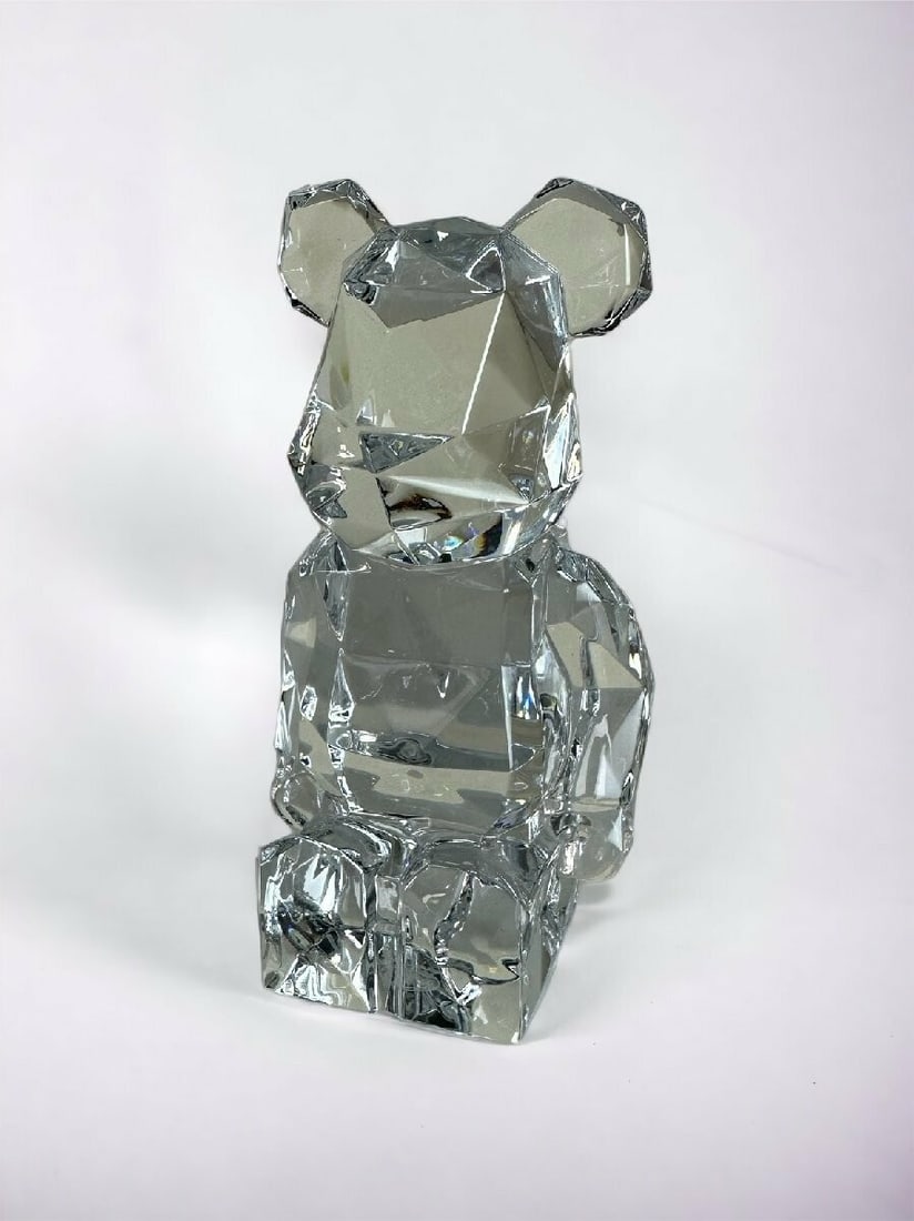 Medicom Be@rbrick crystal glass figurine with baccarat fragment and polygon design. (1 of 10)