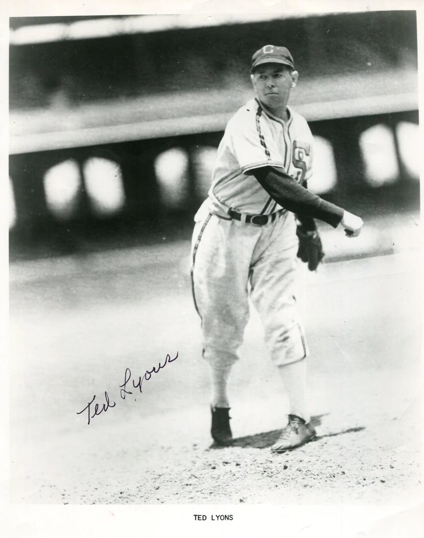 Ted Lyons Autographed 8x10 Baseball Photo (1 of 1)