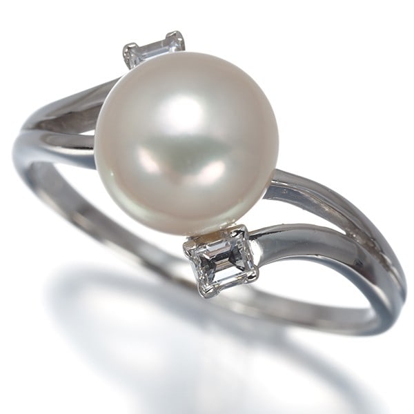 Platinum Mikimoto Ring 900 with Akoya Pearl and 8.6mm Diamond (1 of 5)