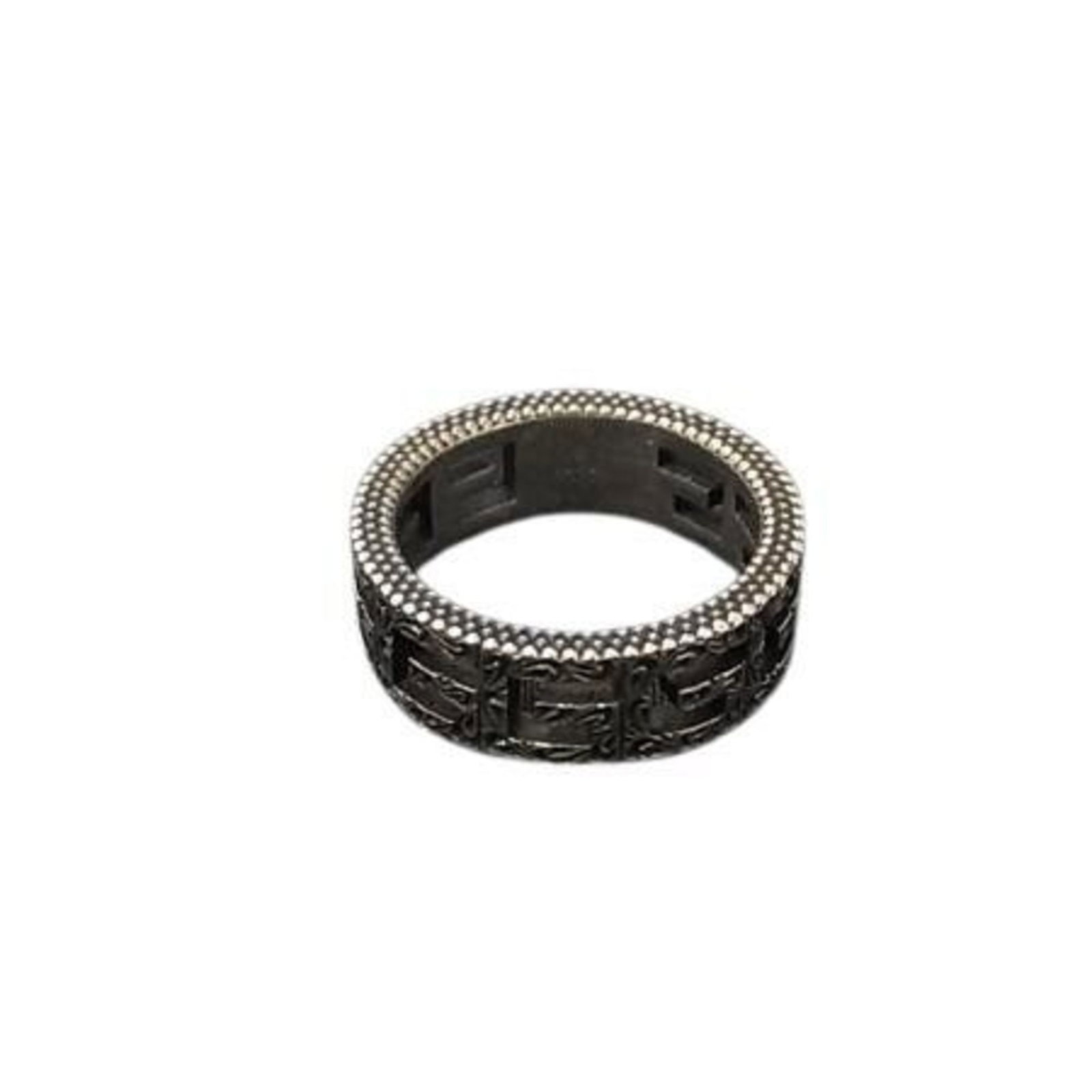 Gucci Band Ring Silver 925: Gucci Band Ring Silver 925 A sleek and sophisticated silver band ring from Gucci, this 925 sterling silver piece boasts a timeless design that exudes luxury. With its subtle sheen and understated