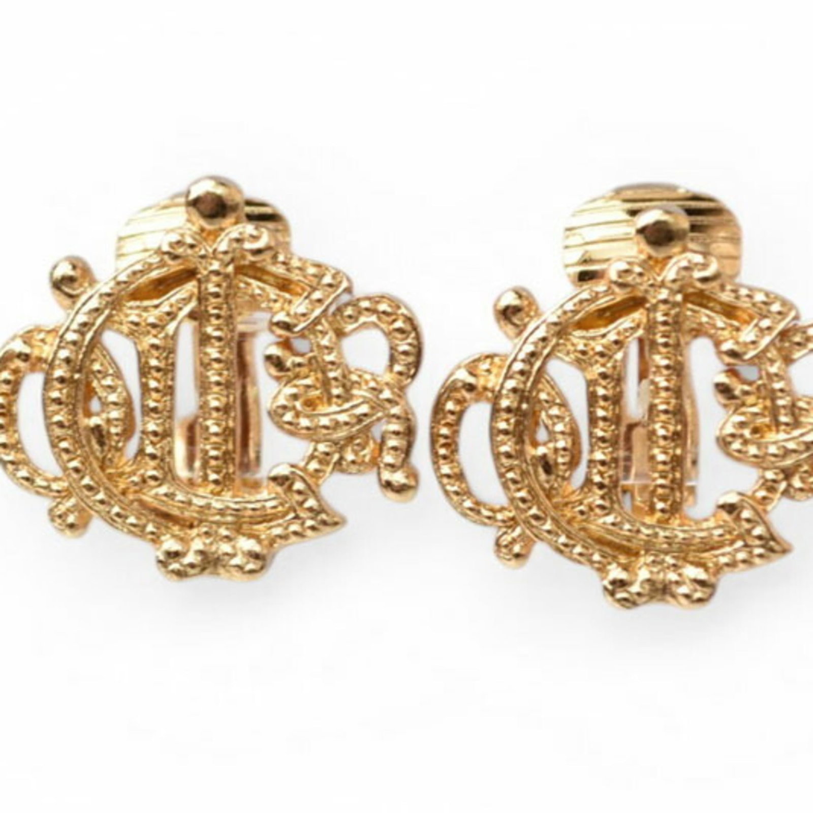 Christian Dior Clip Earrings Gold Plating: Christian Dior Clip Earrings Gold Plating Elegant gold plating accents add sophistication to these Christian Dior clip earrings, featuring a classic design that complements any outfit. Made from