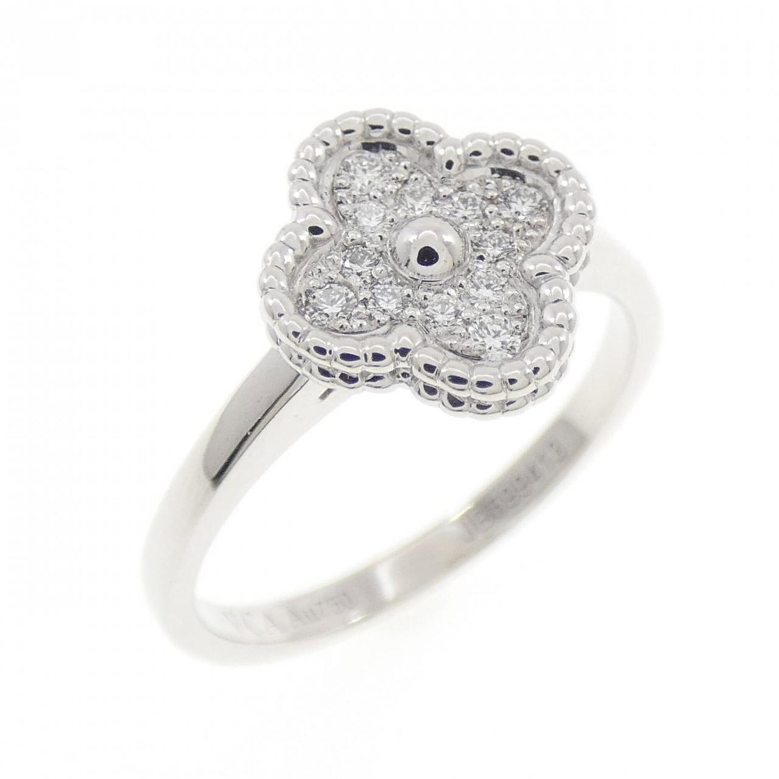 Van Cleef & Arpels White Gold 18K Band Ring: Van Cleef & Arpels White Gold 18K Band Ring A beautiful Van Cleef & Arpels band ring in white gold 18K, adorned with a diamond, adds a touch of elegance to any outfit. This pre-owned ring boasts a