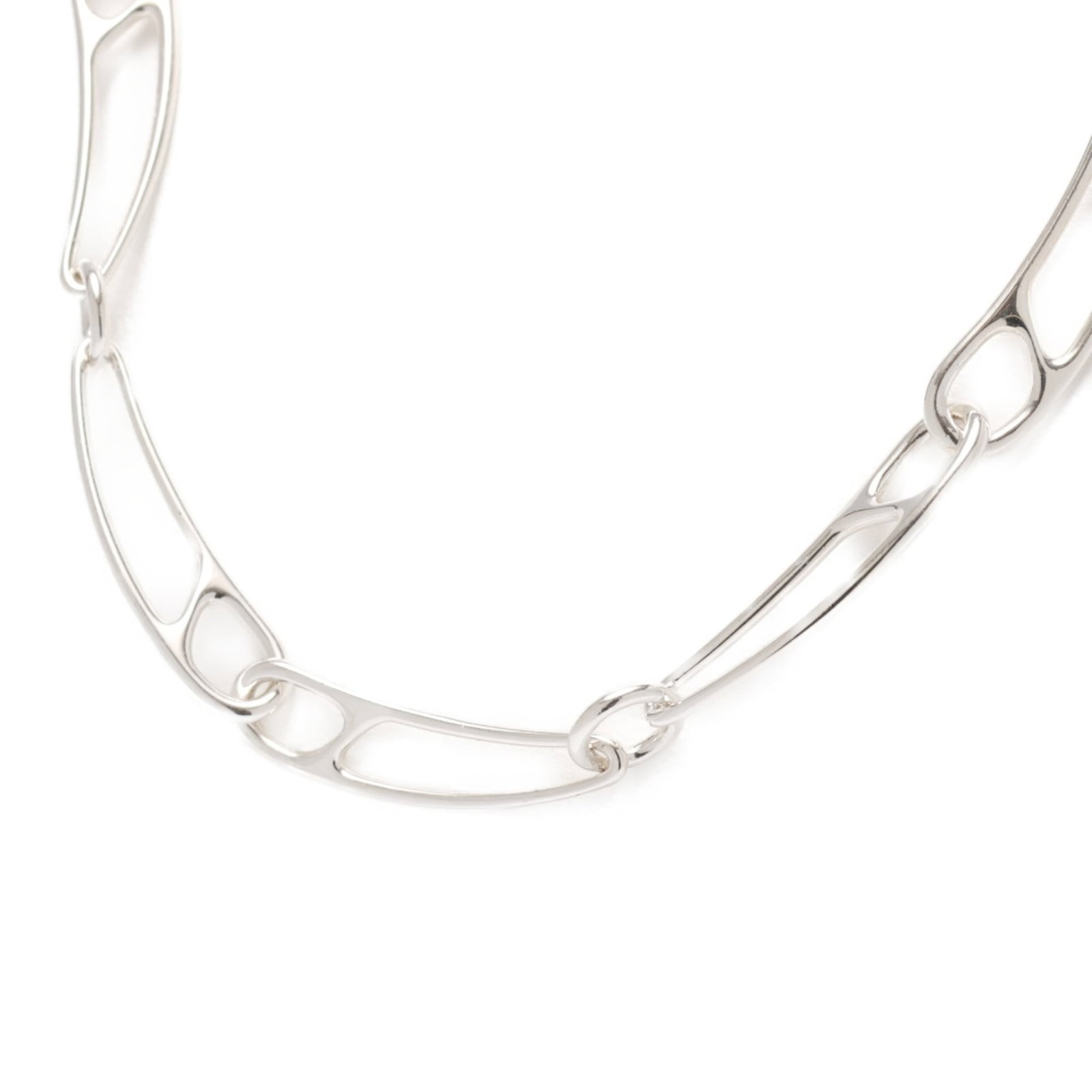 Hermes Chaine d'Ancre Punk Necklace Choker, Ag925 Silver: Hermes Chaine d'Ancre Punk Necklace Choker, Ag925 Silver A sleek and sophisticated Herm?s Chaine d'Ancre Punk Necklace in sterling silver 925, this choker boasts a timeless design with a touch of