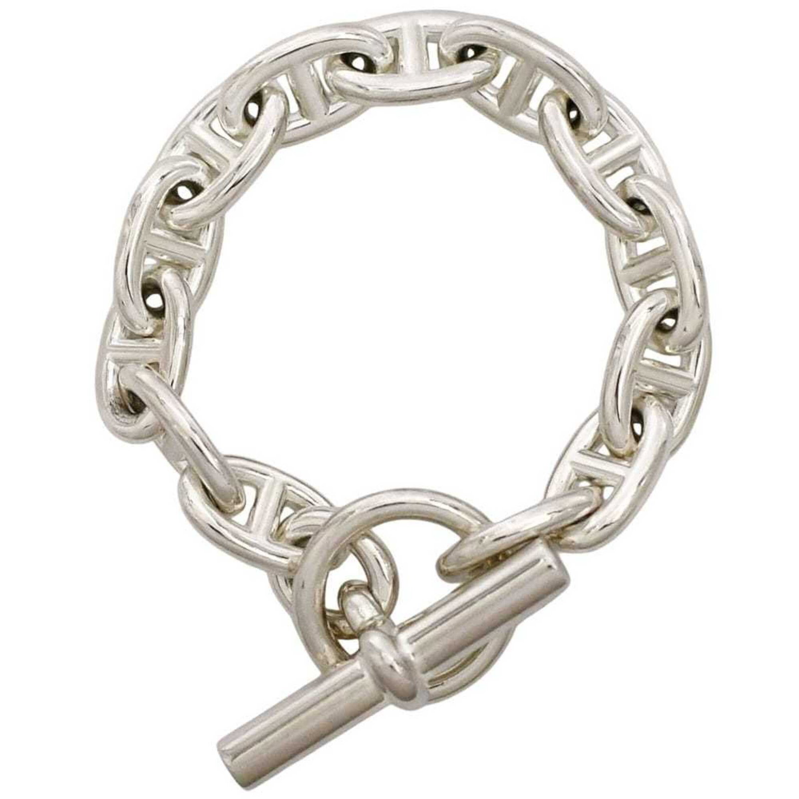 Hermes Charm Bracelet Silver 925: Hermes Charm Bracelet Silver 925 A delicate silver charm bracelet from Hermes, featuring a subtle 925 hallmark, adds a touch of elegance to any outfit. With its slender 16.5cm length and slight signs 