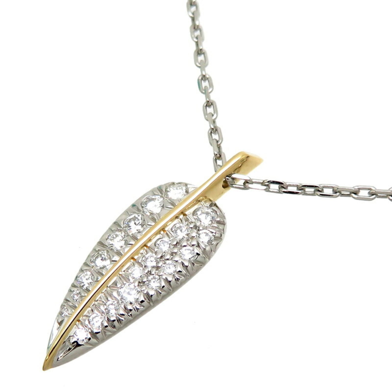 Tiffany Chain External Product Leaf Diamond Women's Necklace 750 Yellow Gold: Tiffany Chain External Product Leaf Diamond Women's Necklace 750 Yellow Gold Elegant and sophisticated, this 18K yellow gold necklace boasts a stunning leaf-shaped diamond pendant, weighing 4.1g, susp