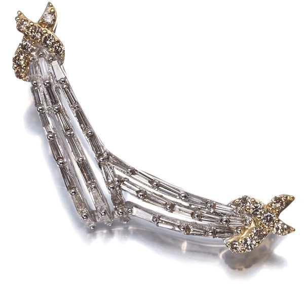 Yellow White Gold Diamond 0.69Ct Pendant: Yellow White Gold Diamond 0.69Ct Pendant A stunning 0.69ct diamond pendant shines in multi-tone white gold metal, crafted with natural beauty and precision from Japan. The subtle tones of the 18k