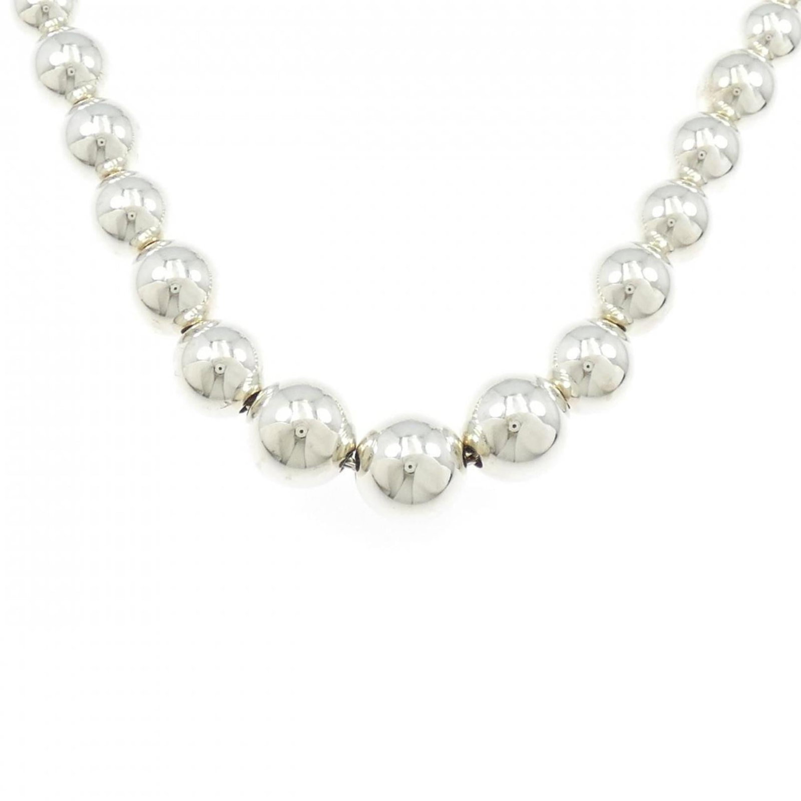 Tiffany graduated ball necklace: Tiffany graduated ball necklace A beautiful Tiffany graduated ball necklace in silver 925, featuring a sleek and sophisticated design that adds a touch of elegance to any outfit. With its classic