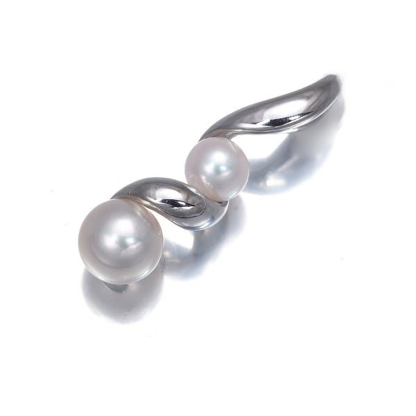 Mikimoto Pendant Akoya Pearl 3.8-4.9Mm Screw 18K 750 White Gold: Mikimoto Pendant Akoya Pearl 3.8-4.9Mm Screw 18K 750 White Gold A stunning 18k white gold Mikimoto pendant showcases a beautiful Akoya pearl with a diameter of 3.8-4.9mm, expertly set in screw style. 