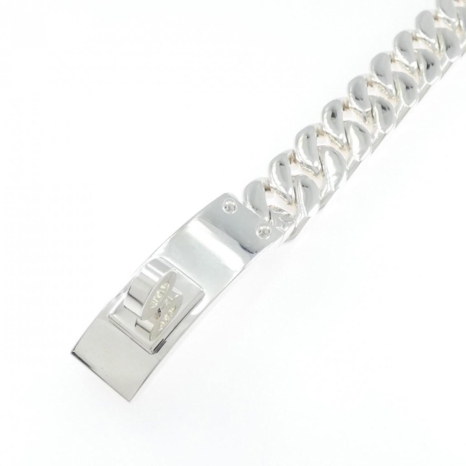 Hermes Charm Bracelet Silver 925: Hermes Charm Bracelet Silver 925 A beautiful Hermes charm bracelet made from sterling silver 925, this delicate piece boasts a timeless design that adds a touch of elegance to any outfit. With its sub
